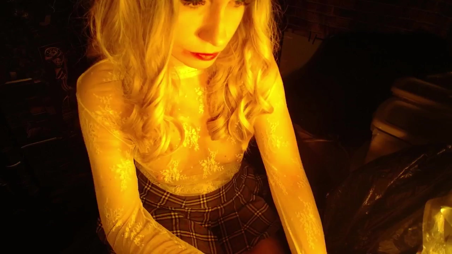 Gallery image thumbnail from H0NEY's myfreecams stream on, 09/20/2025, 16:08 image 13 of 20