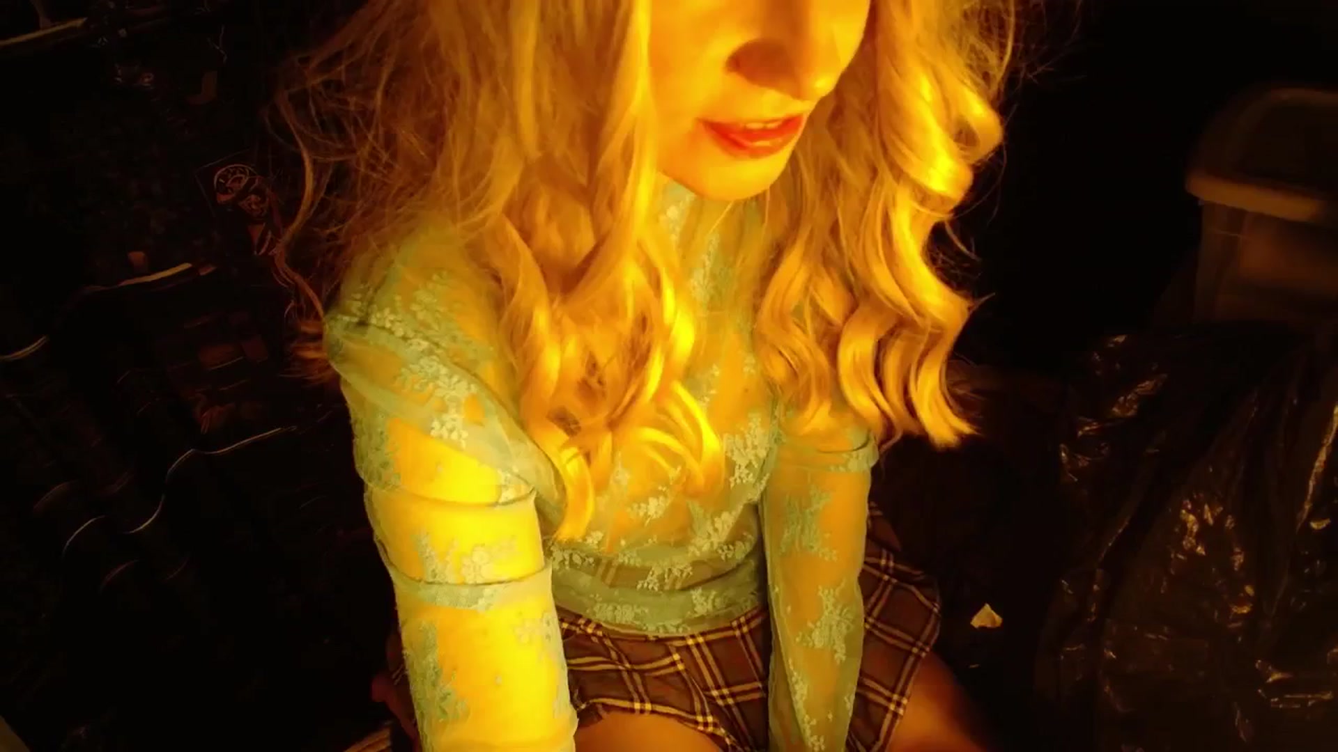 Gallery image thumbnail from H0NEY's myfreecams stream on, 10/26/2025, 15:27 image 19 of 20