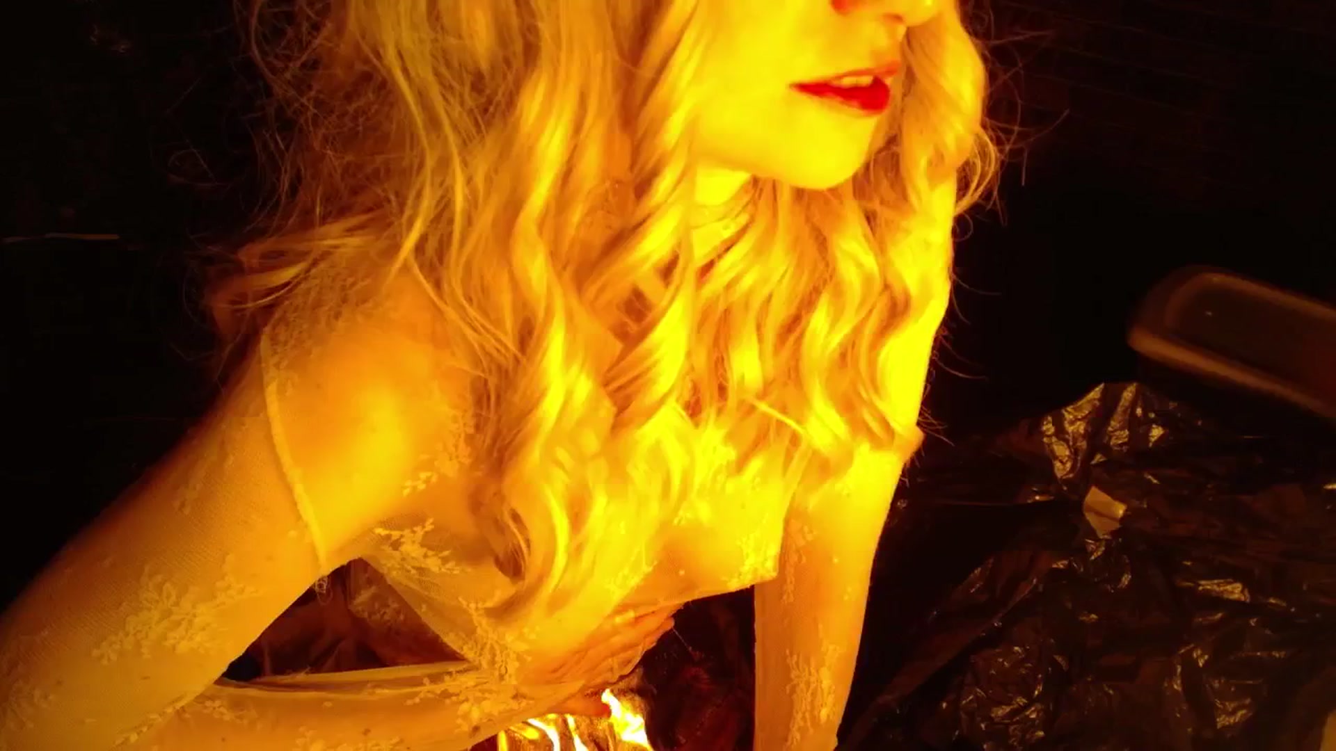 Gallery image thumbnail from H0NEY's myfreecams stream on, 11/09/2025, 17:38 image 6 of 20