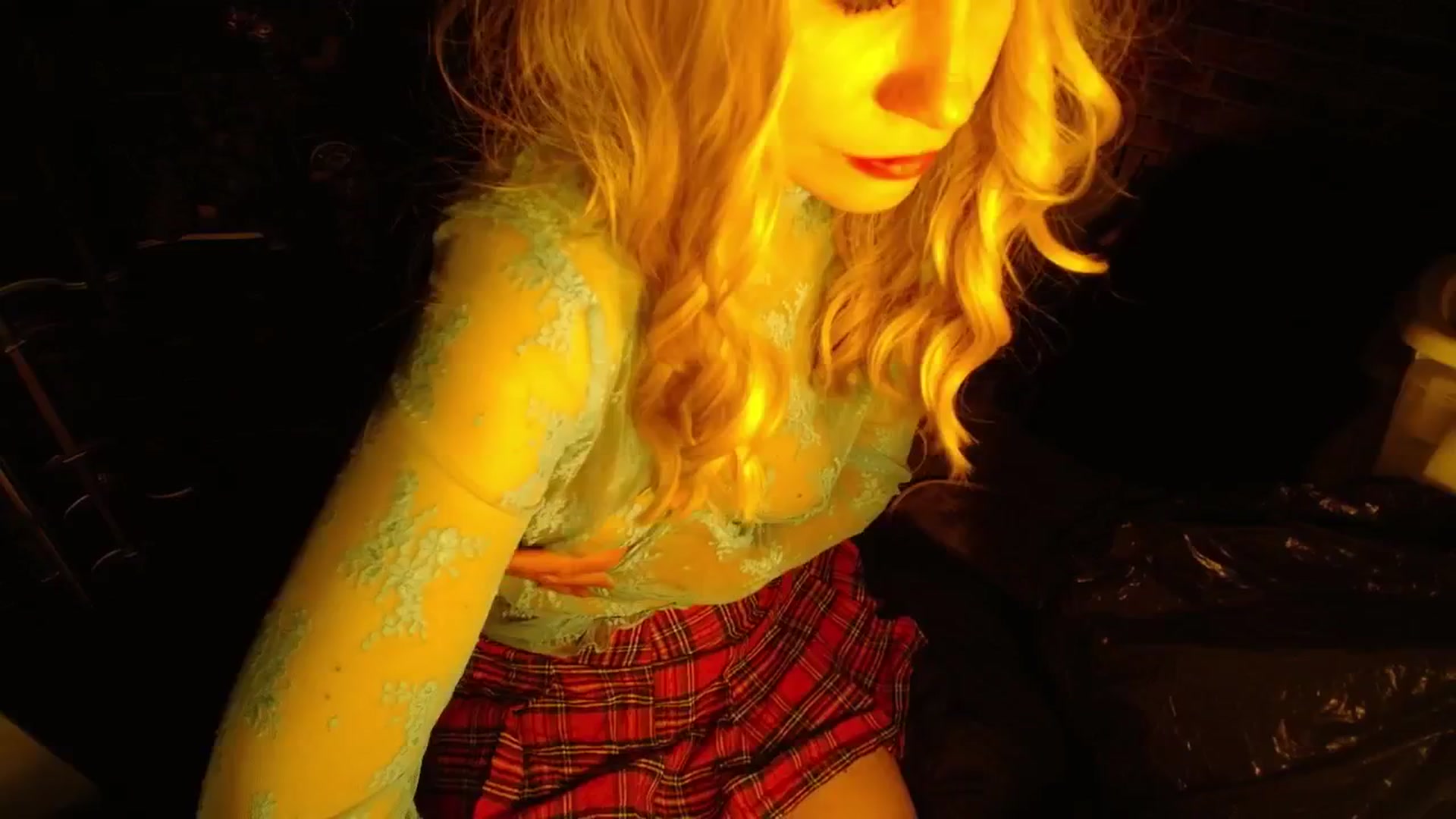 Gallery image thumbnail from H0NEY's myfreecams stream on, 11/14/2025, 22:36 image 14 of 20