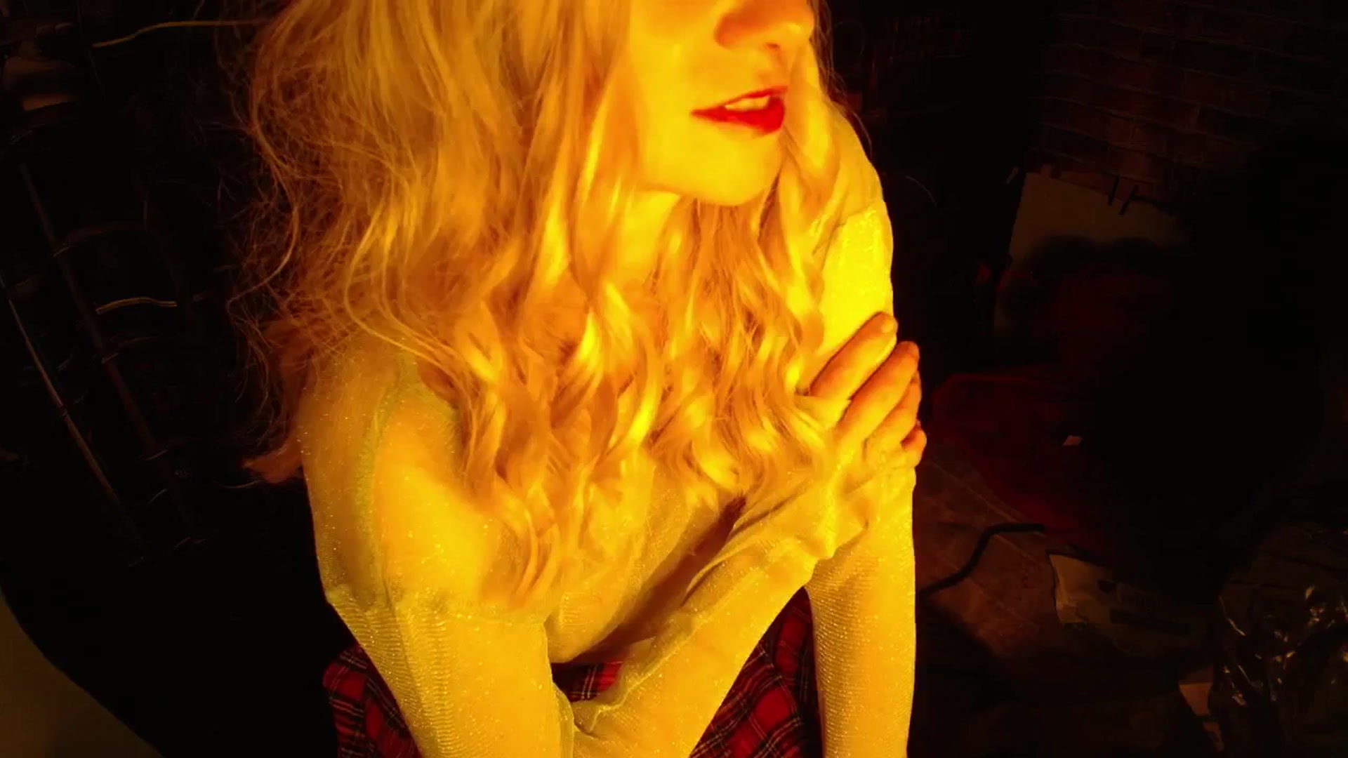 Gallery image thumbnail from H0NEY's myfreecams stream on, 11/20/2025, 23:52 image 17 of 20