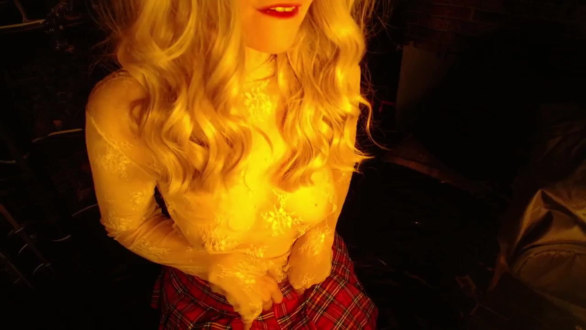 Gallery image thumbnail from H0NEY's myfreecams stream on, 12/06/2025, 14:03 image 17 of 20