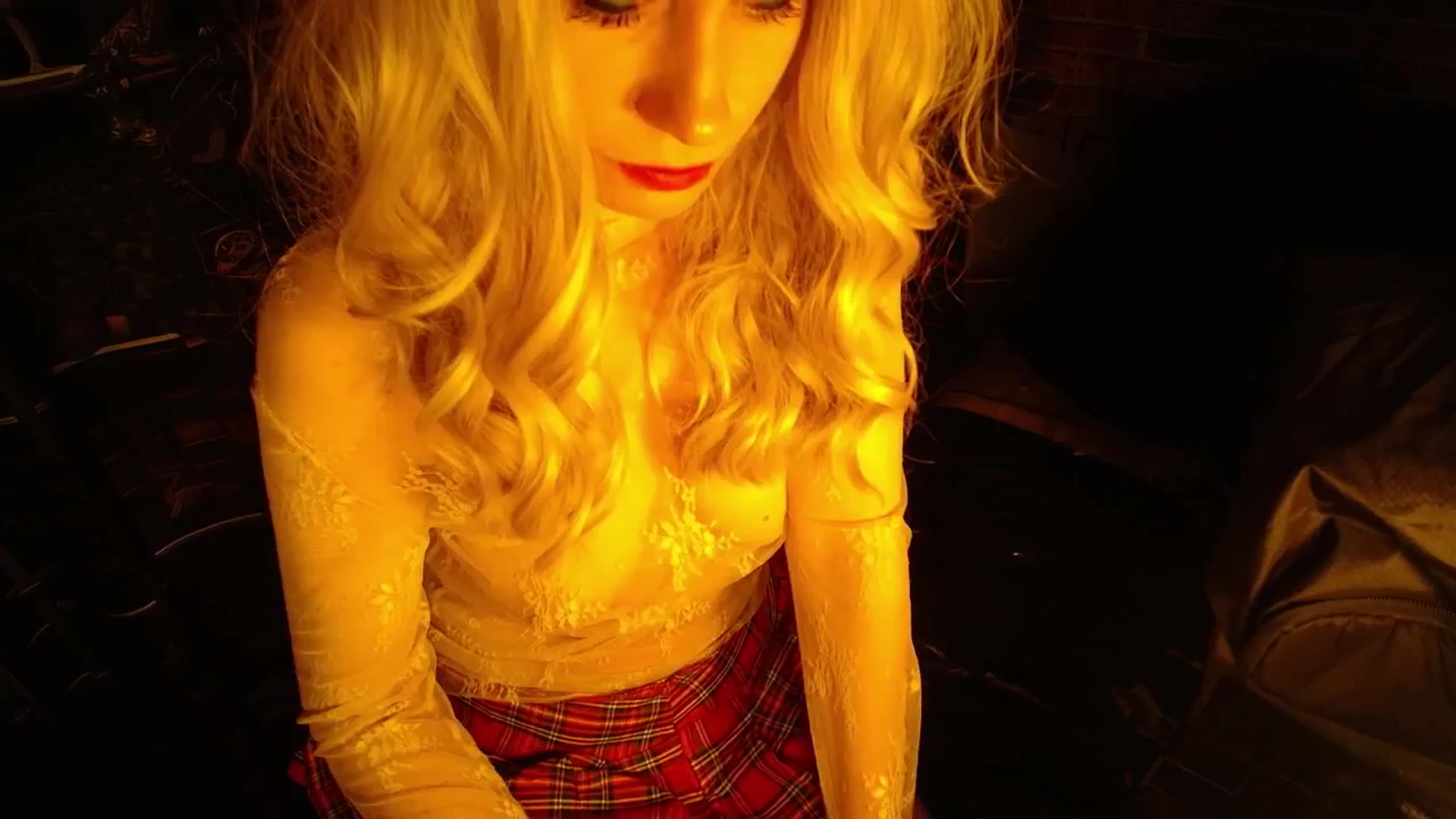 Gallery image thumbnail from H0NEY's myfreecams stream on, 12/06/2025, 16:00 image 19 of 20