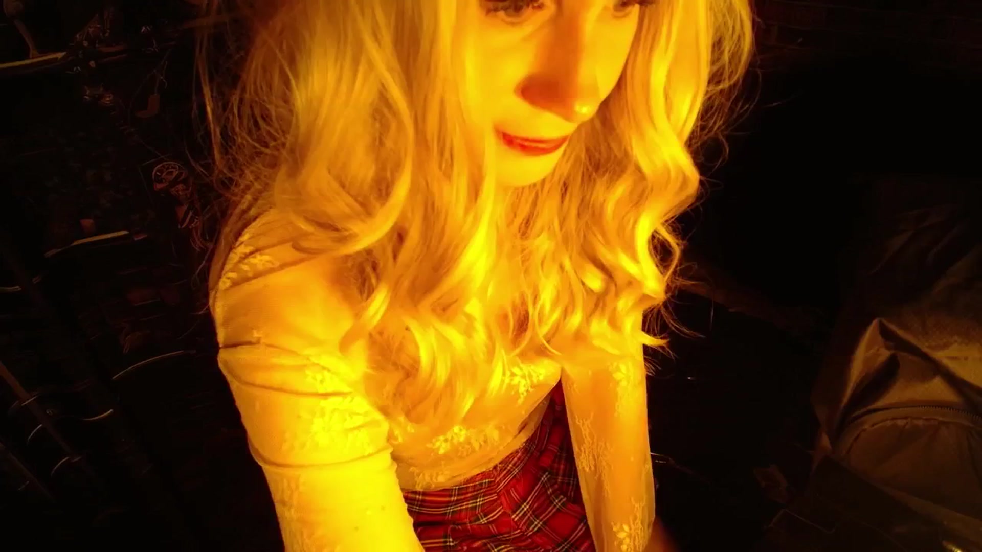 Gallery image thumbnail from H0NEY's myfreecams stream on, 12/06/2025, 17:00 image 20 of 20