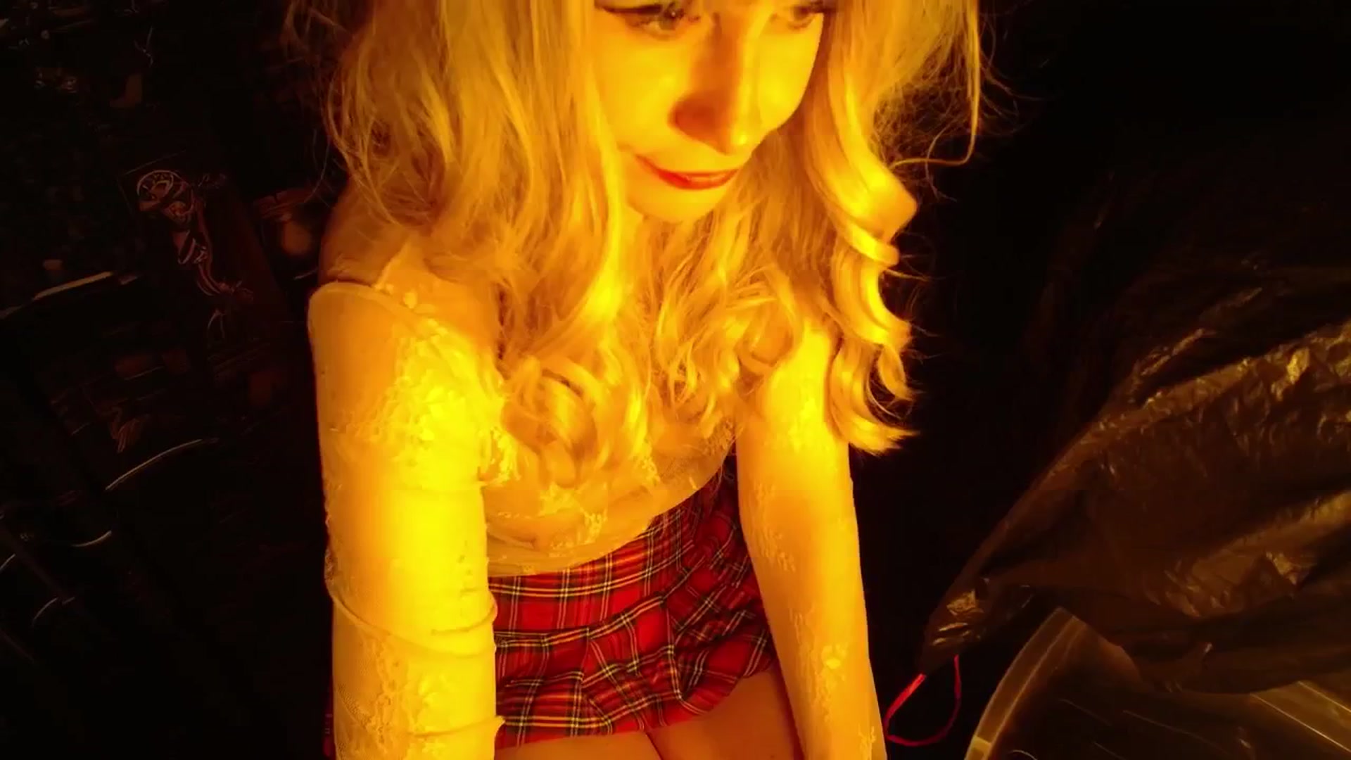 Gallery image thumbnail from H0NEY's myfreecams stream on, 12/07/2025, 17:47 image 14 of 20