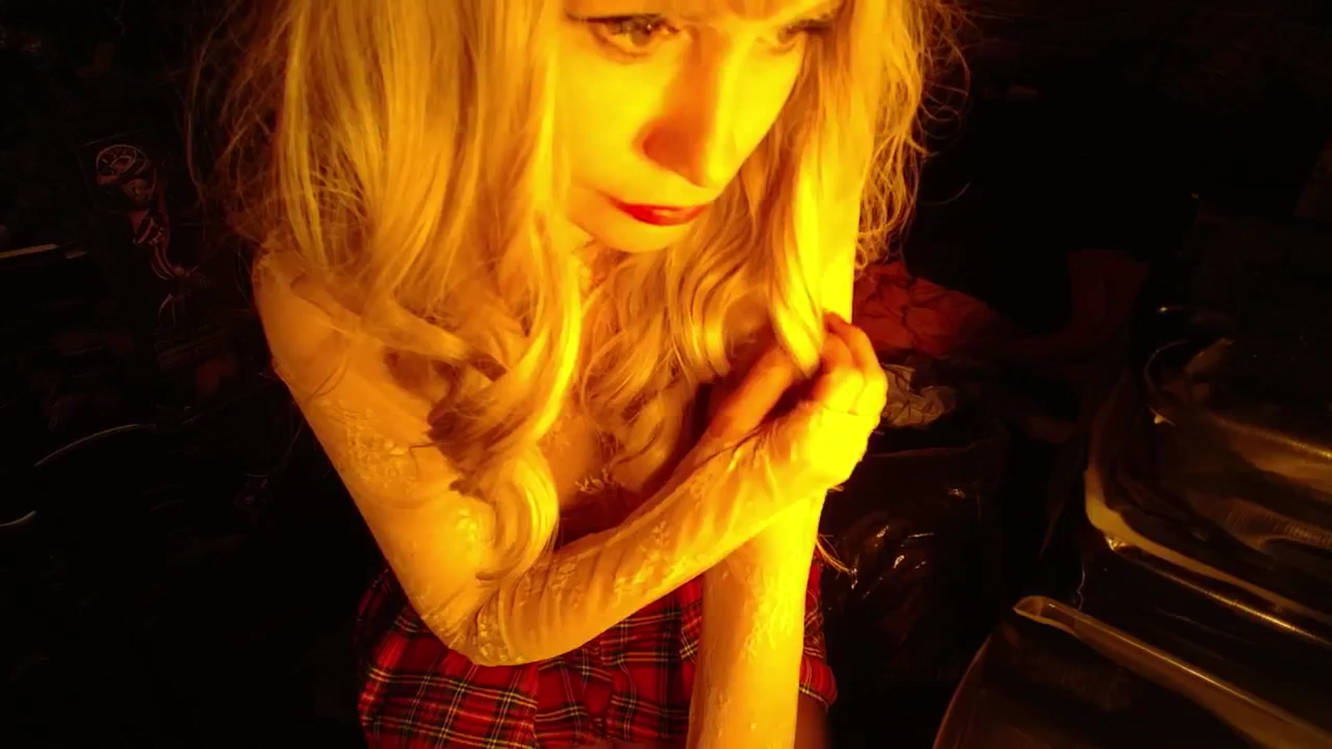 Gallery image thumbnail from H0NEY's myfreecams stream on, 12/19/2025, 04:03 image 12 of 20