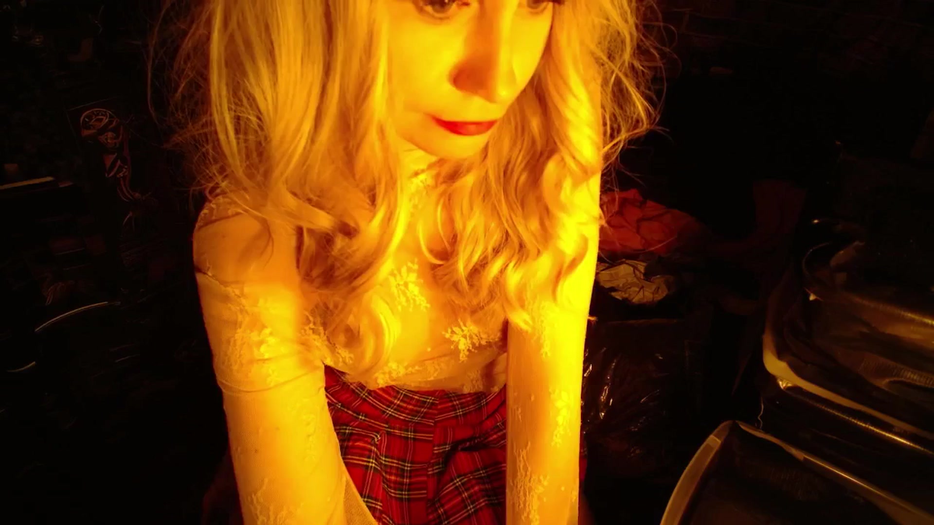Gallery image thumbnail from H0NEY's myfreecams stream on, 12/19/2025, 04:03 image 17 of 20