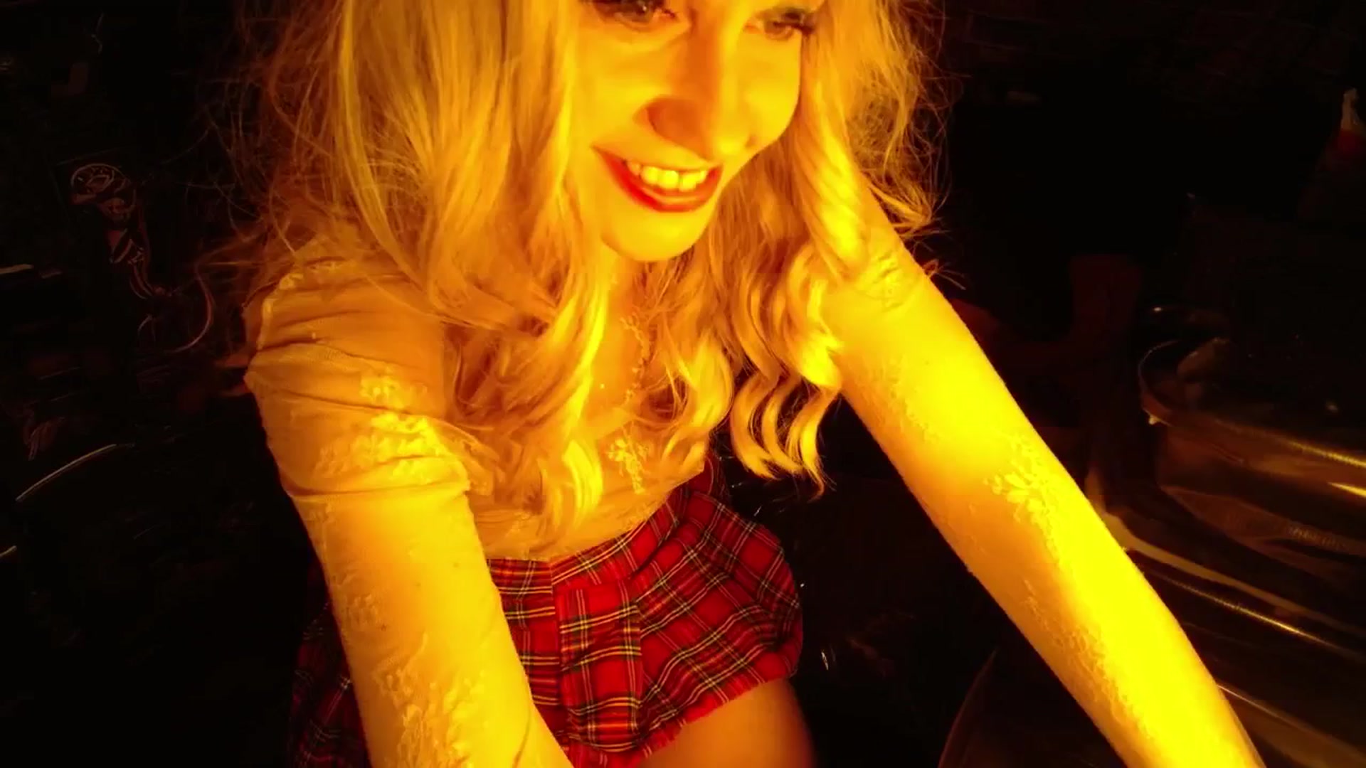 Gallery image thumbnail from H0NEY's myfreecams stream on, 12/19/2025, 04:03 image 3 of 20