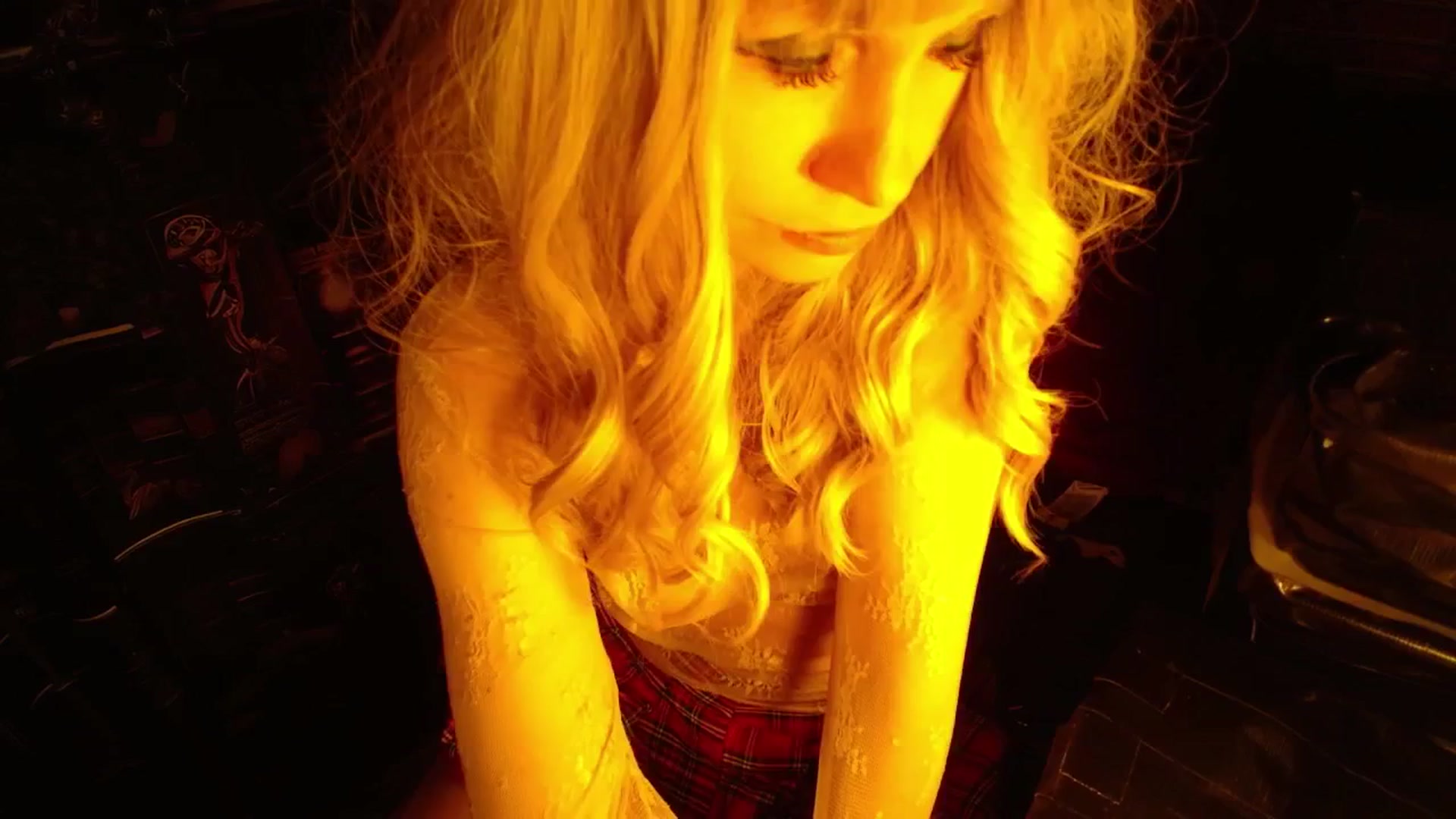 Gallery image thumbnail from H0NEY's myfreecams stream on, 12/20/2025, 05:40 image 14 of 20