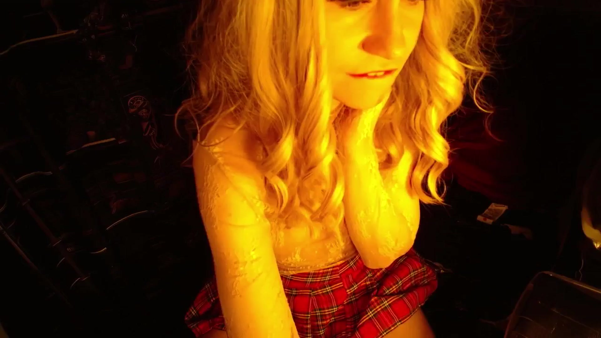 Gallery image thumbnail from H0NEY's myfreecams stream on, 12/20/2025, 07:47 image 20 of 20