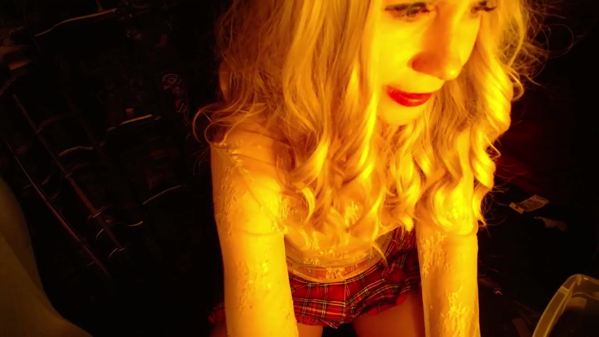 Gallery image thumbnail from H0NEY's myfreecams stream on, 12/20/2025, 09:57 image 18 of 20