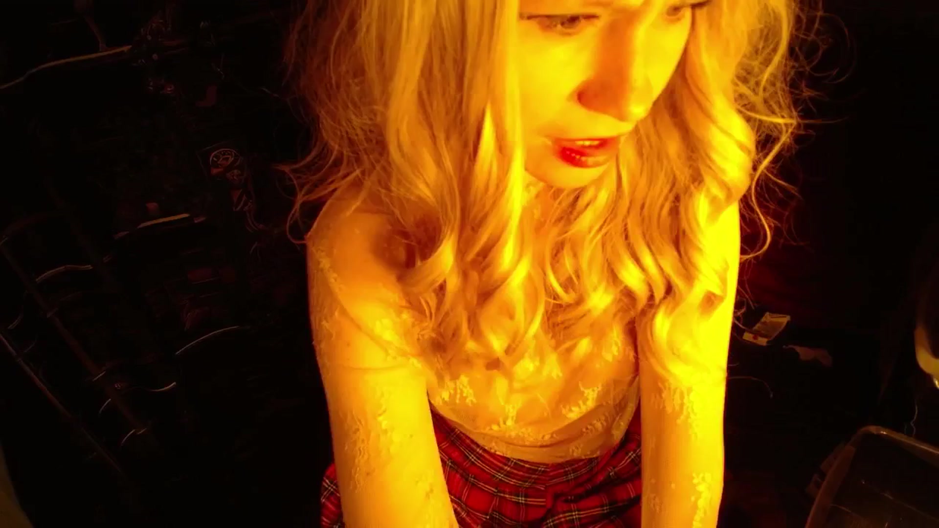 Gallery image thumbnail from H0NEY's myfreecams stream on, 12/20/2025, 09:57 image 10 of 20