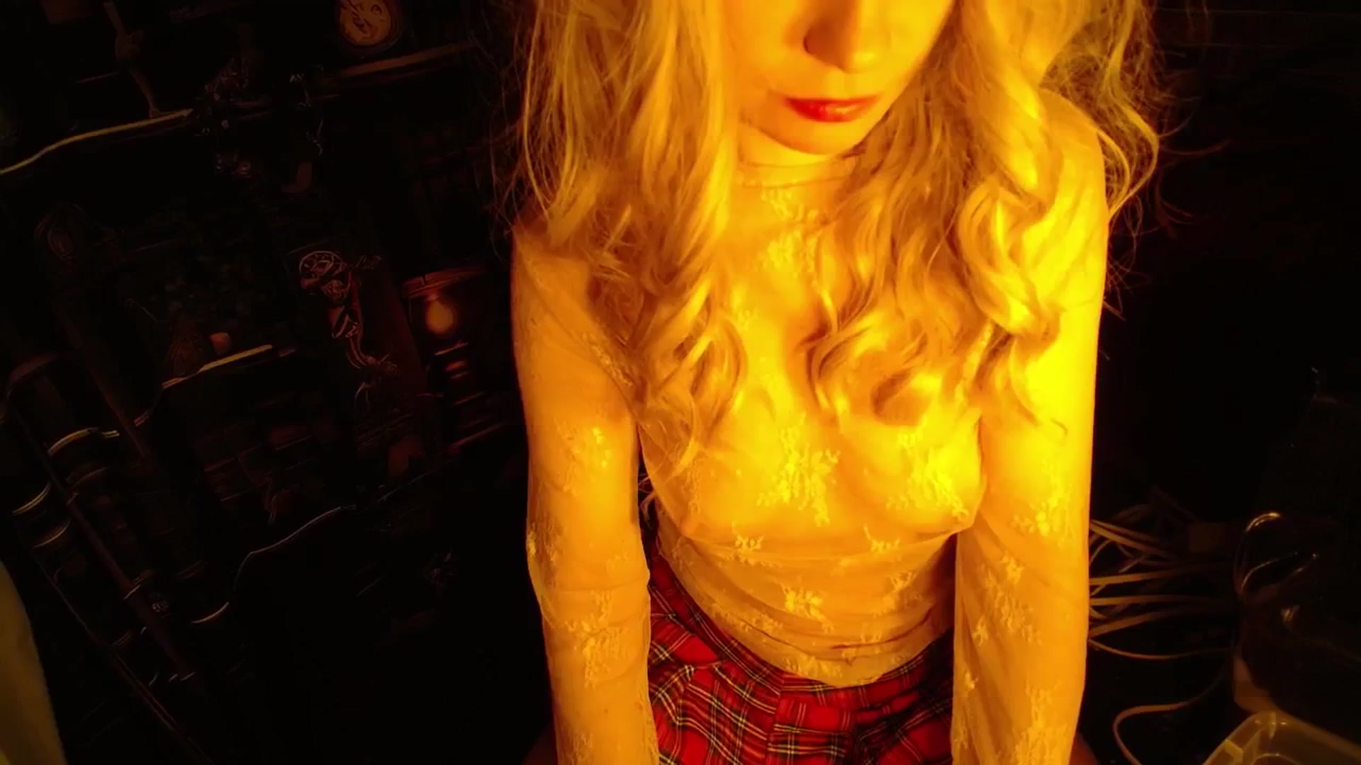 Gallery image thumbnail from H0NEY's myfreecams stream on, 01/02/2026, 02:00 image 12 of 20