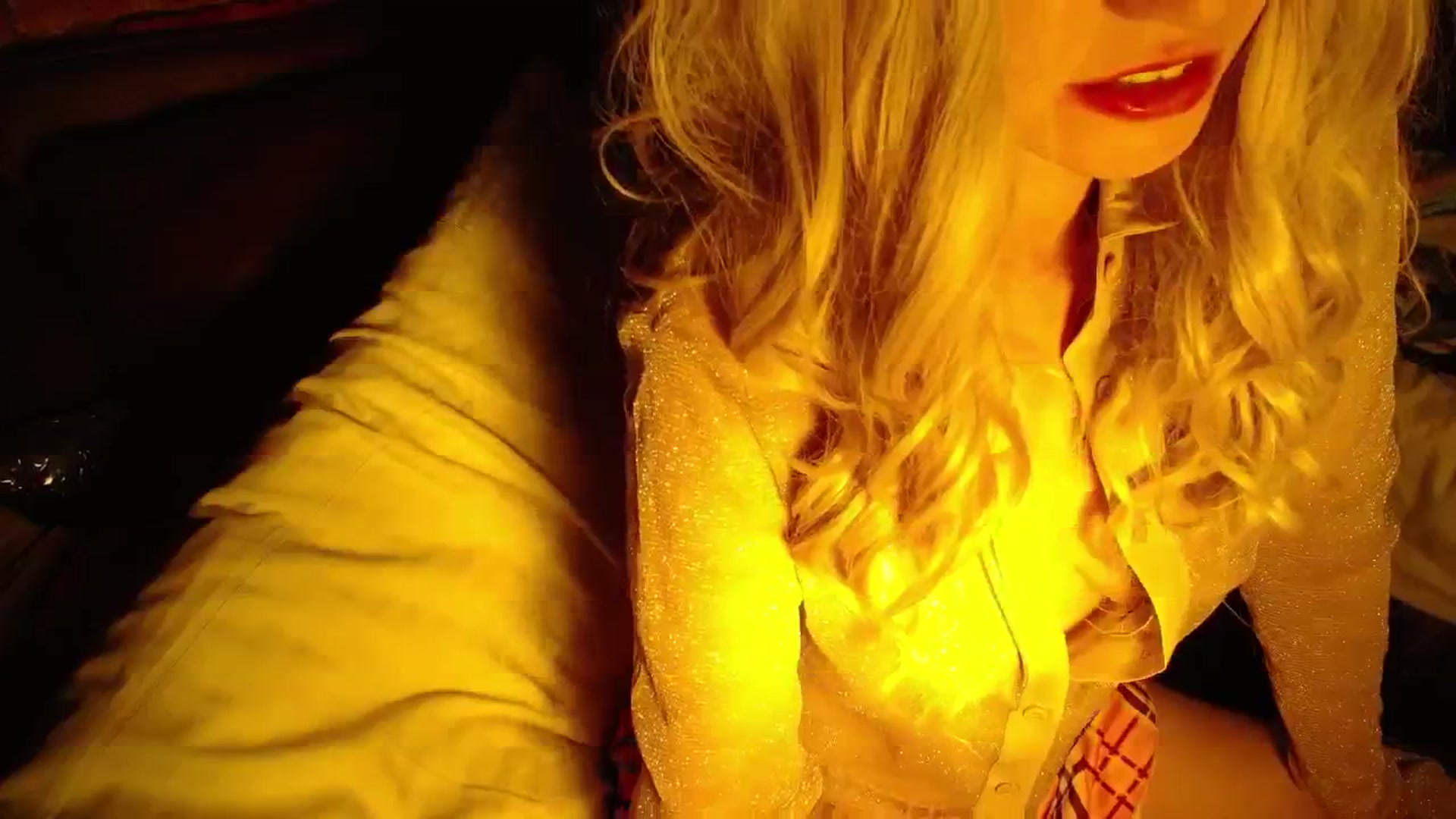 Gallery image thumbnail from H0NEY's myfreecams stream on, 03/11/2026, 10:07 image 11 of 20