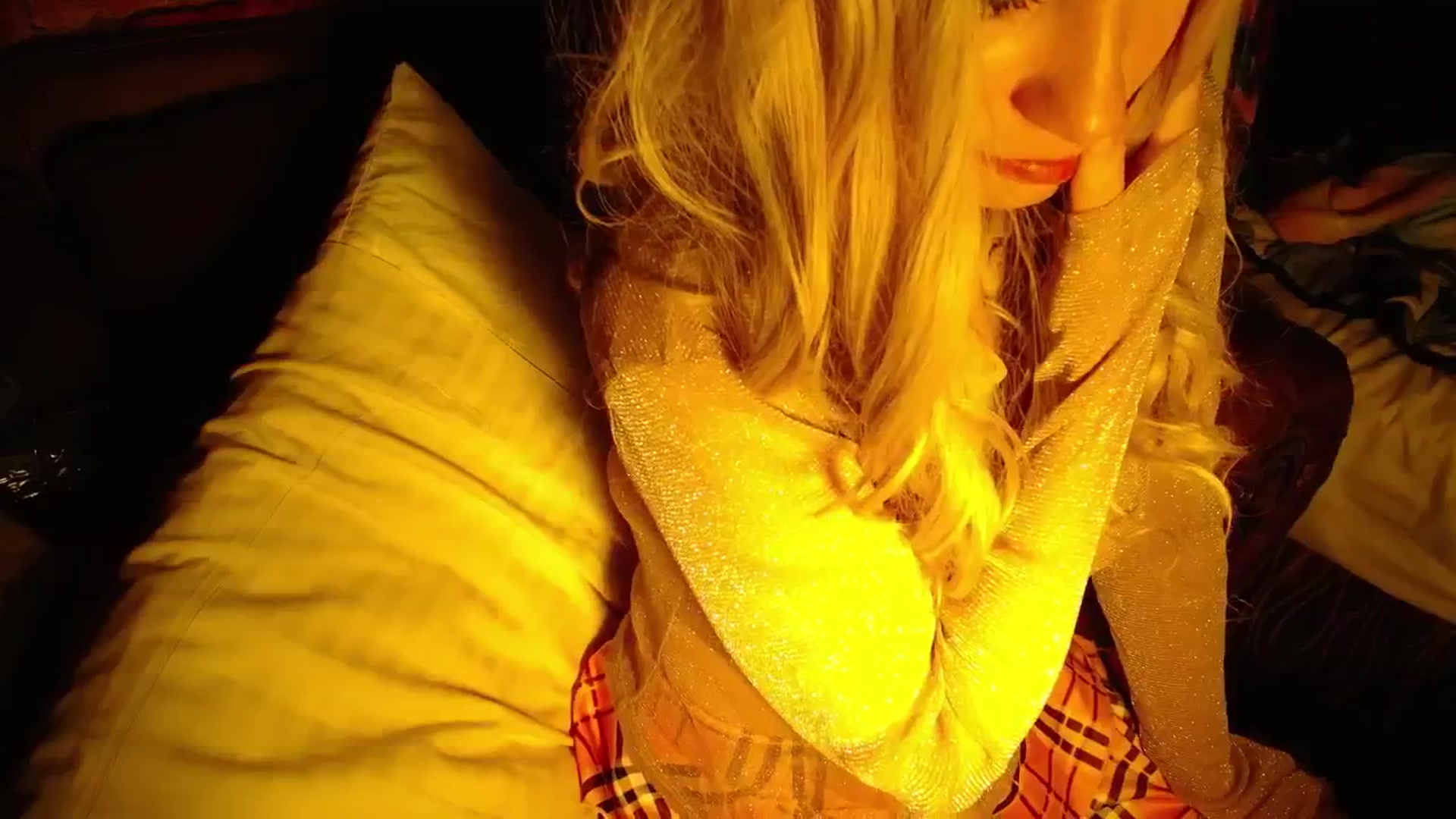 Gallery image thumbnail from H0NEY's myfreecams stream on, 03/11/2026, 10:07 image 19 of 20