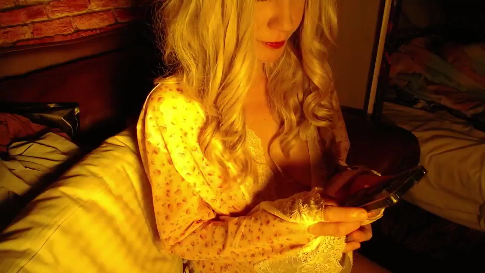 Gallery image thumbnail from H0NEY's myfreecams stream on, 03/13/2026, 12:05 image 10 of 20
