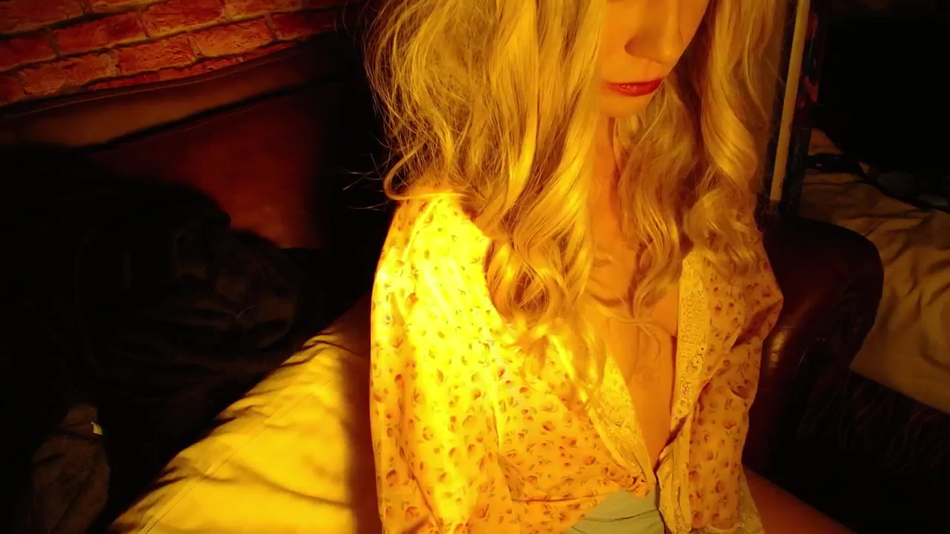 Gallery image thumbnail from H0NEY's myfreecams stream on, 03/15/2026, 12:21 image 16 of 20