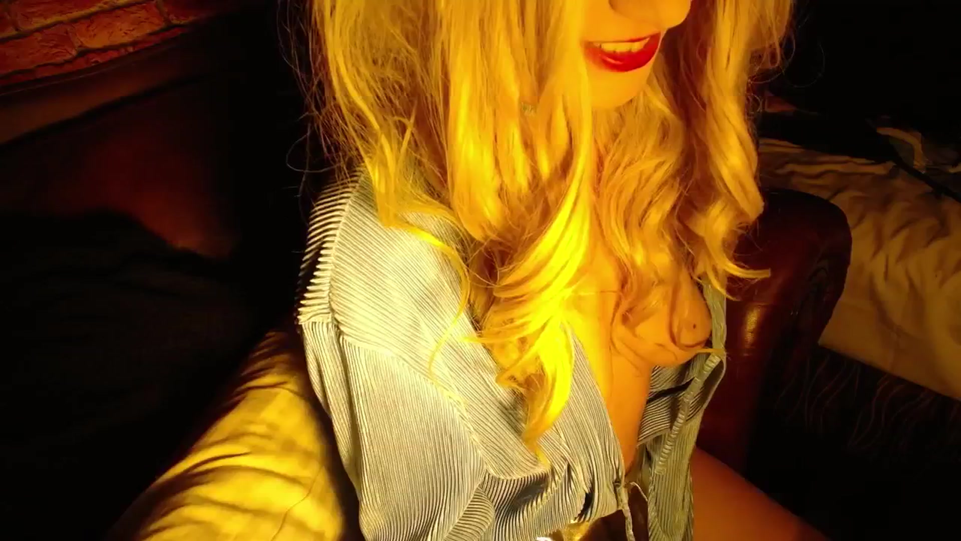Gallery image thumbnail from H0NEY's myfreecams stream on, 03/22/2026, 14:39 image 2 of 20