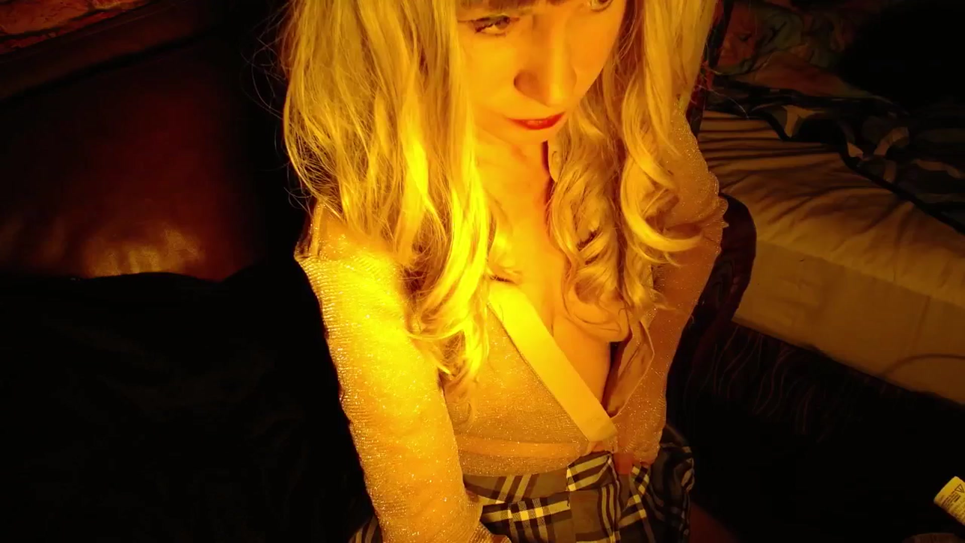 Gallery image thumbnail from H0NEY's myfreecams stream on, 04/08/2026, 13:09 image 4 of 20