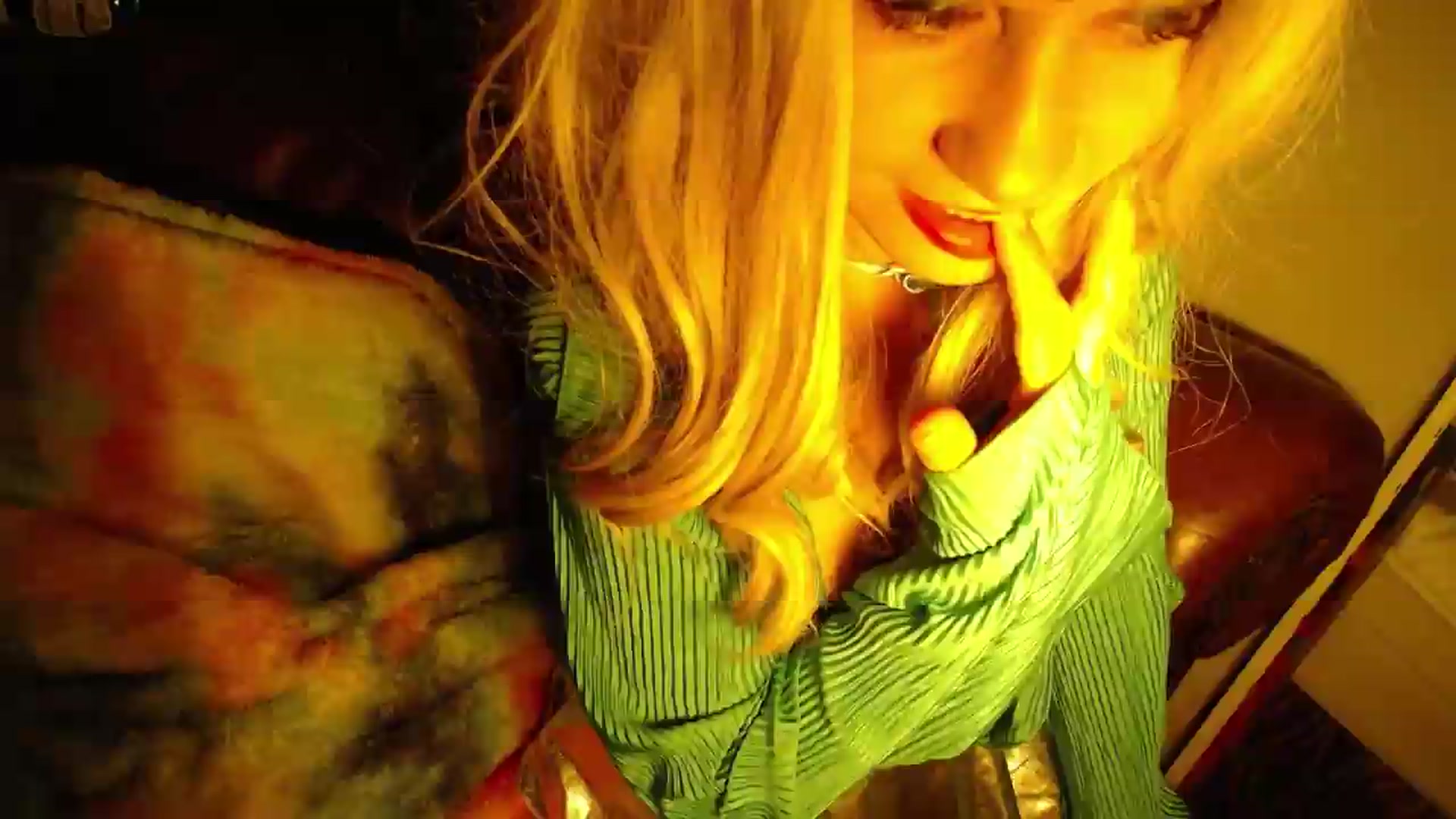 Gallery image thumbnail from H0NEY's myfreecams stream on, 05/08/2026, 01:08 image 4 of 20