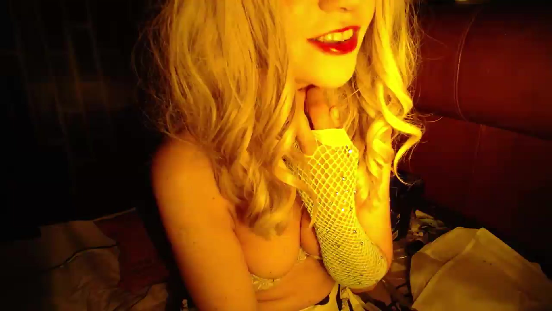 Gallery image thumbnail from H0NEY's myfreecams stream on, 09/05/2026, 08:26 image 20 of 20