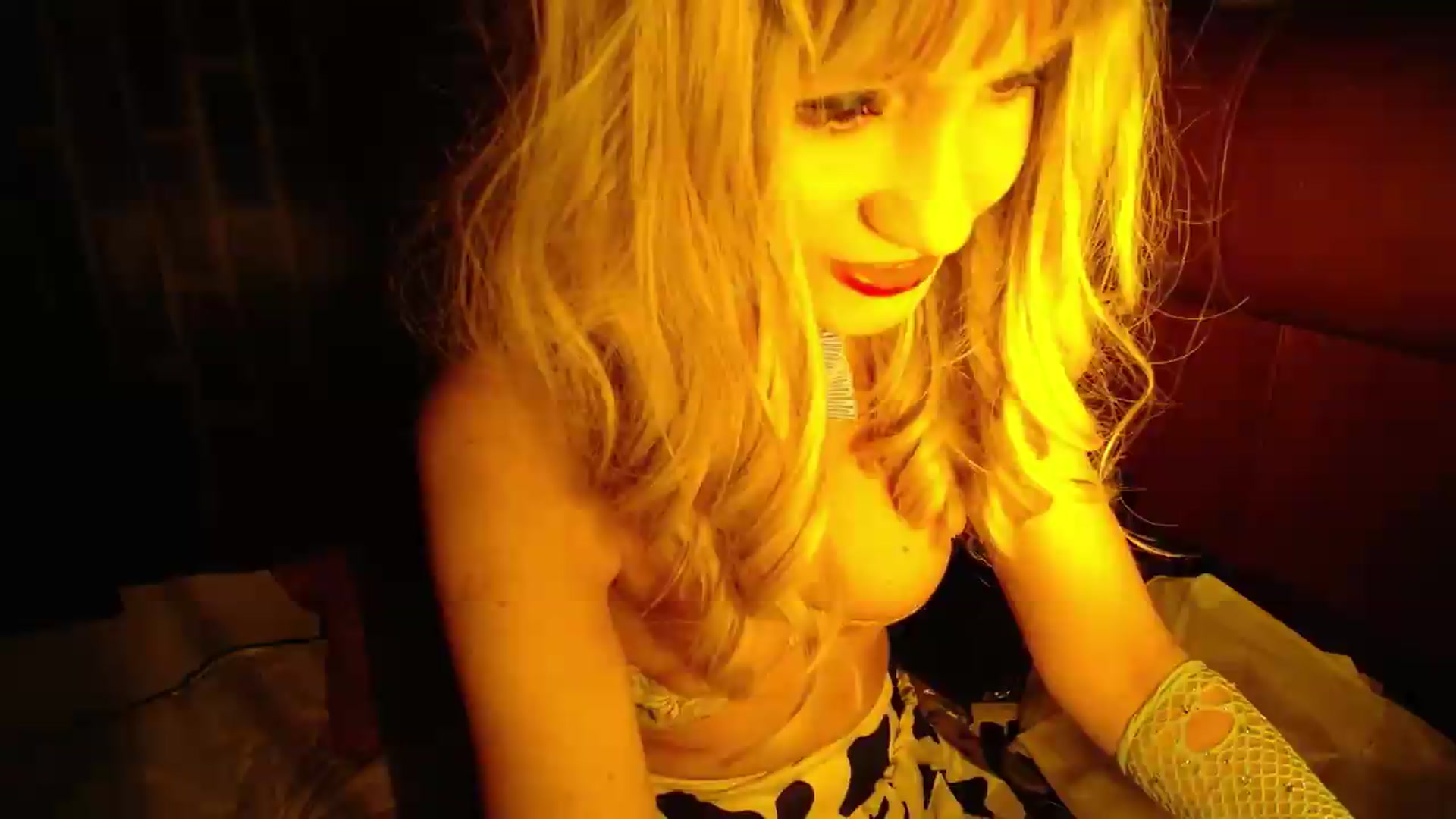 Gallery image thumbnail from H0NEY's myfreecams stream on, 09/05/2026, 11:17 image 1 of 20