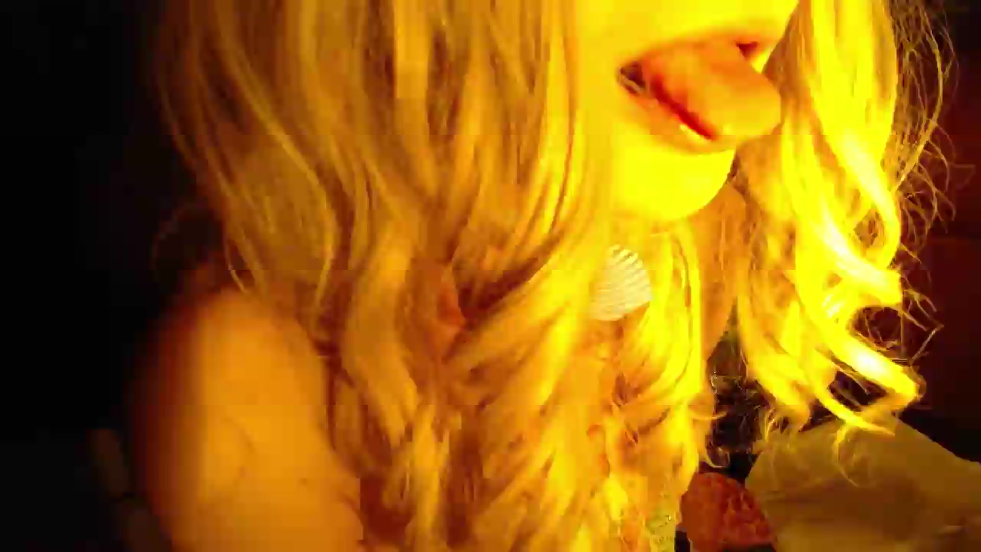 Gallery image thumbnail from H0NEY's myfreecams stream on, 09/08/2026, 13:23 image 10 of 20