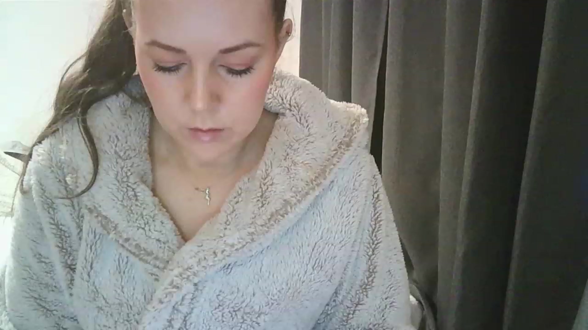 Gallery image thumbnail from H3HHH's myfreecams stream on, 01/30/2023, 19:37 image 6 of 20