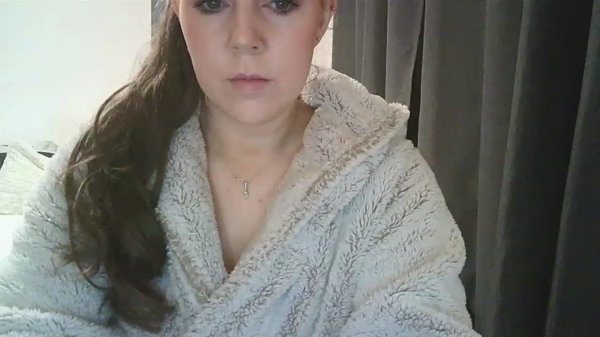 Gallery image thumbnail from H3HHH's myfreecams stream on, 01/30/2023, 19:37 image 15 of 20