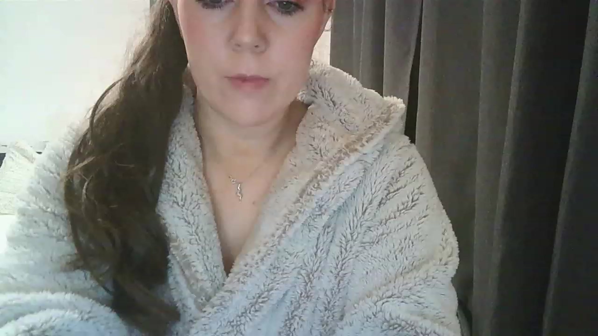 Gallery image thumbnail from H3HHH's myfreecams stream on, 01/30/2023, 19:37 image 14 of 20