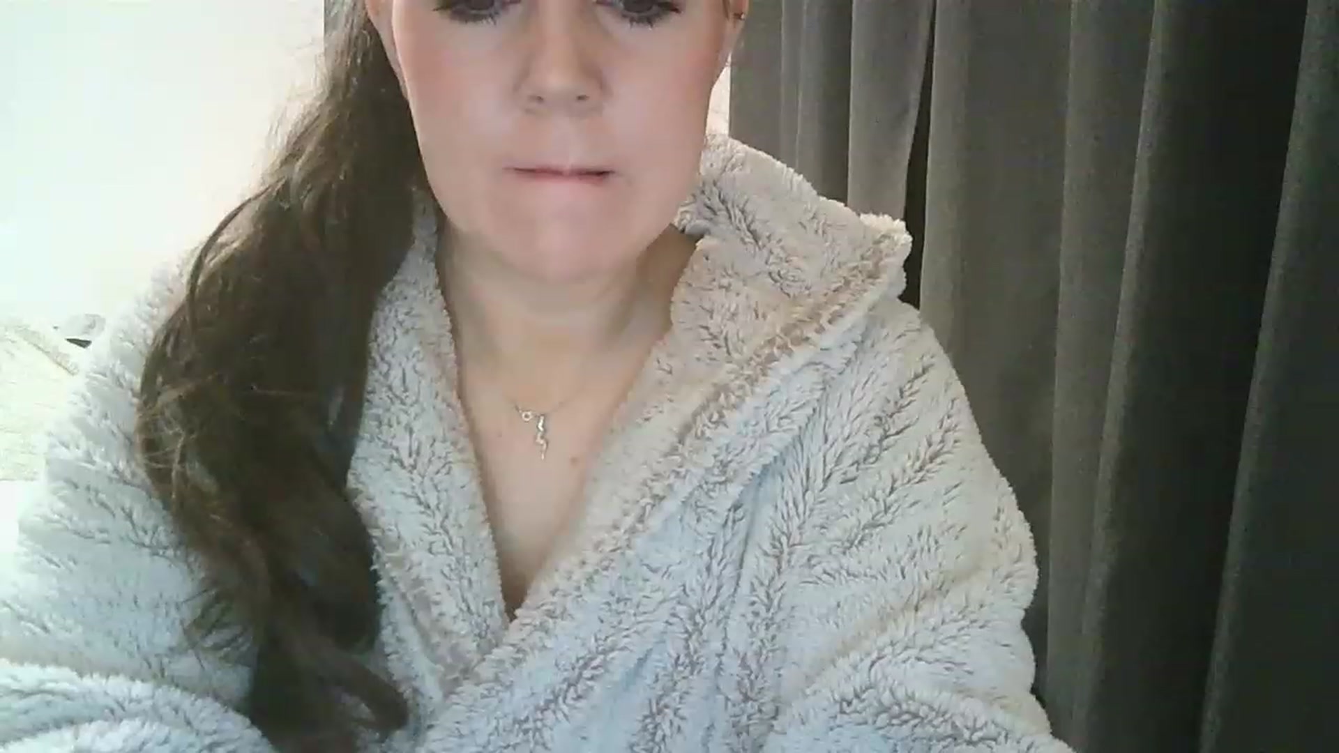 Gallery image thumbnail from H3HHH's myfreecams stream on, 01/30/2023, 19:37 image 13 of 20