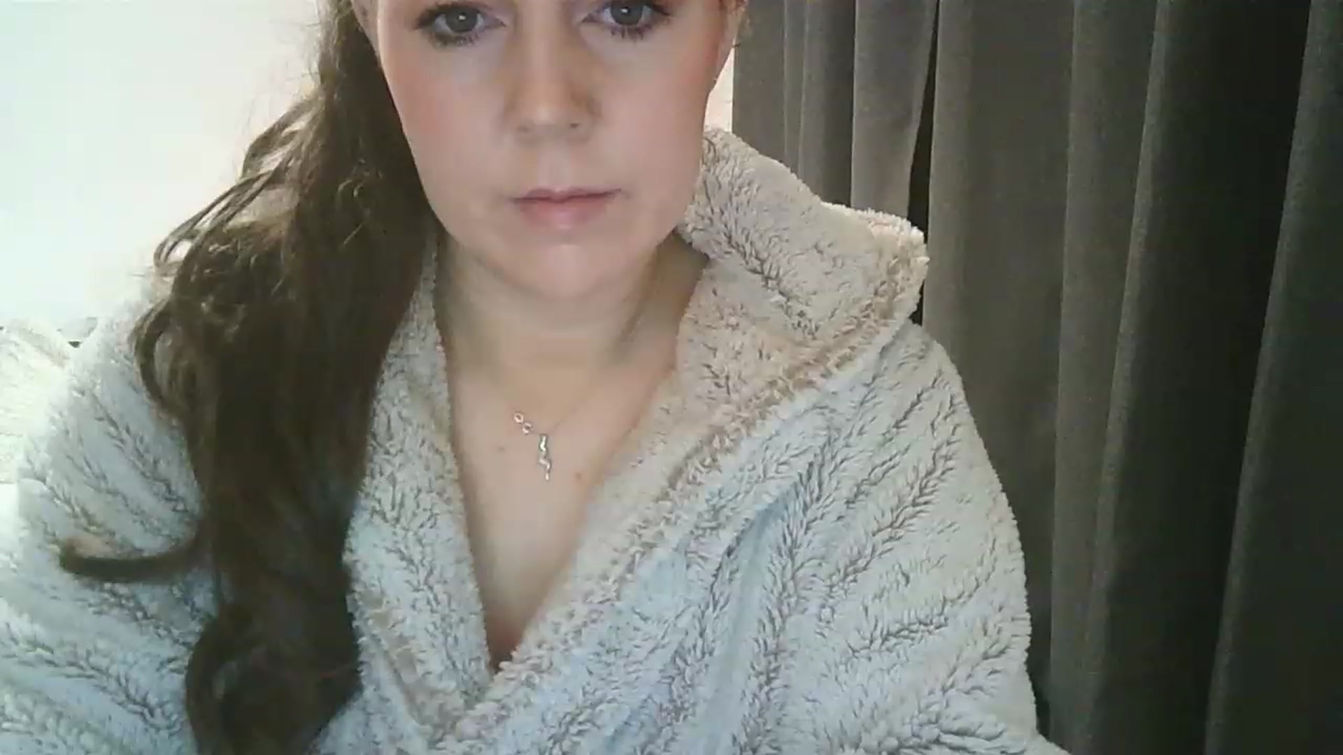 Gallery image thumbnail from H3HHH's myfreecams stream on, 01/30/2023, 19:37 image 11 of 20