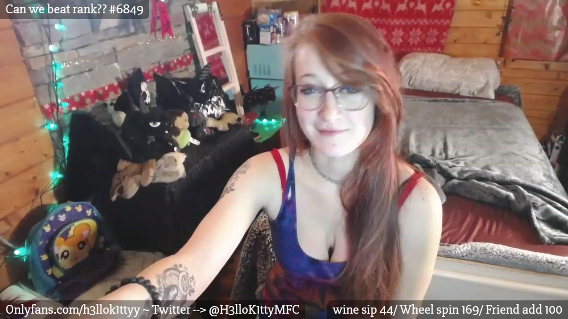 Gallery image thumbnail from H3llok1tty's myfreecams stream on, 12/08/2022, 06:34 image 12 of 20