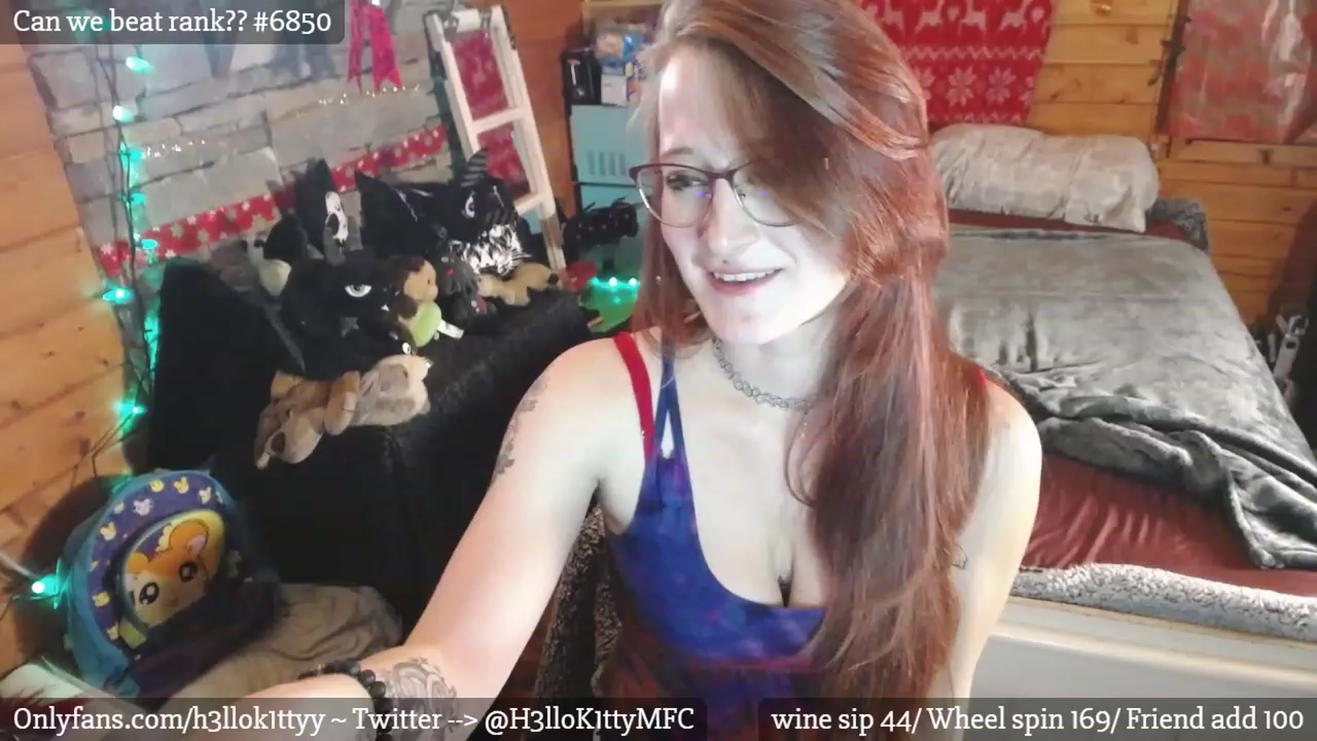 Gallery image thumbnail from H3llok1tty's myfreecams stream on, 12/08/2022, 06:34 image 13 of 20