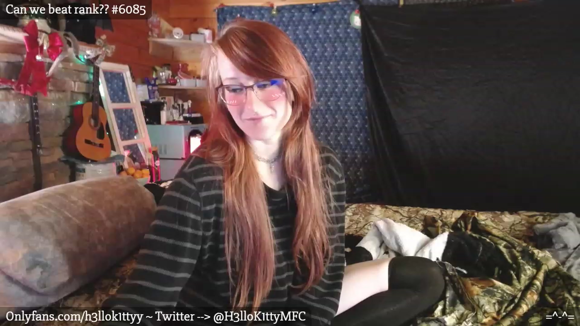 Gallery image thumbnail from H3llok1tty's myfreecams stream on, 12/22/2022, 12:11 image 9 of 20