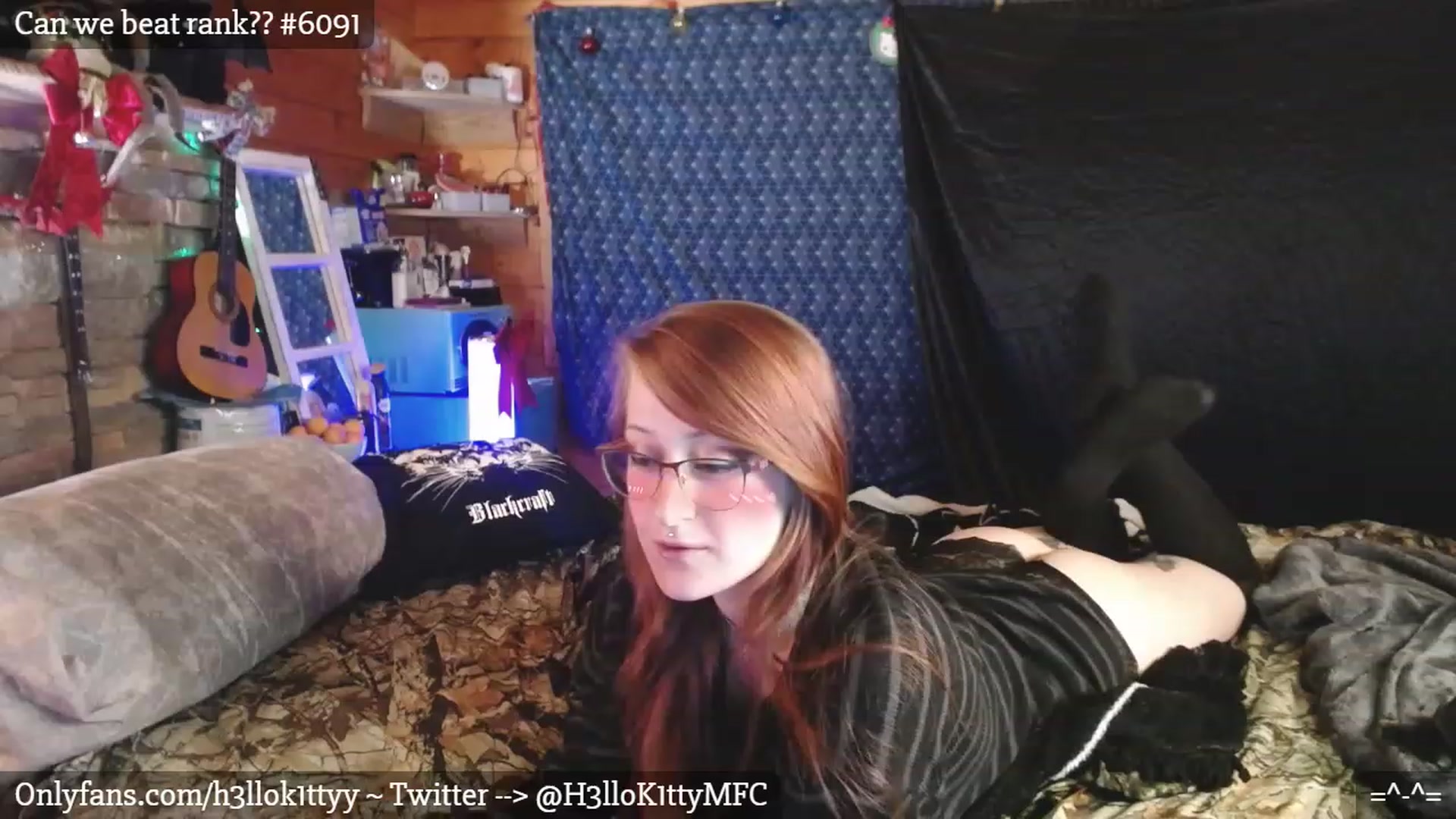Gallery image thumbnail from H3llok1tty's myfreecams stream on, 12/22/2022, 12:11 image 6 of 20