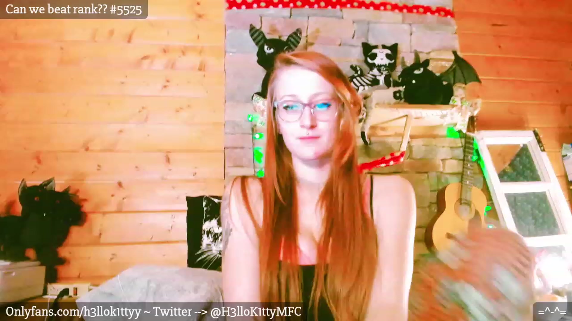 Gallery image thumbnail from H3llok1tty's myfreecams stream on, 12/28/2022, 05:58 image 13 of 20