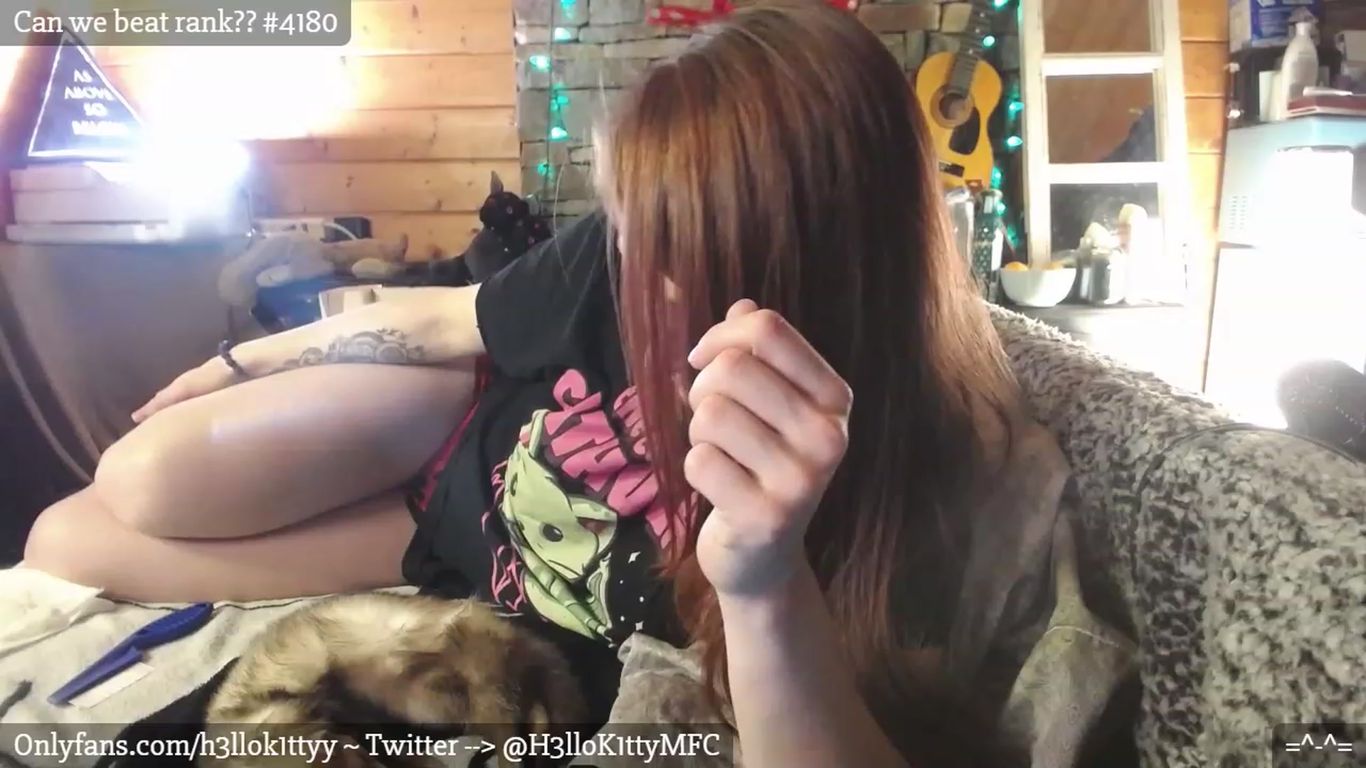 Gallery image thumbnail from H3llok1tty's myfreecams stream on, 12/29/2022, 11:39 image 20 of 20