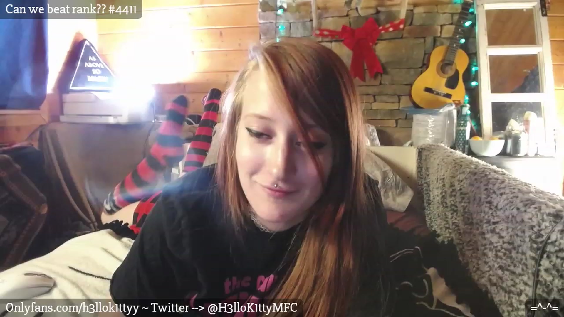 Gallery image thumbnail from H3llok1tty's myfreecams stream on, 12/29/2022, 11:39 image 6 of 20