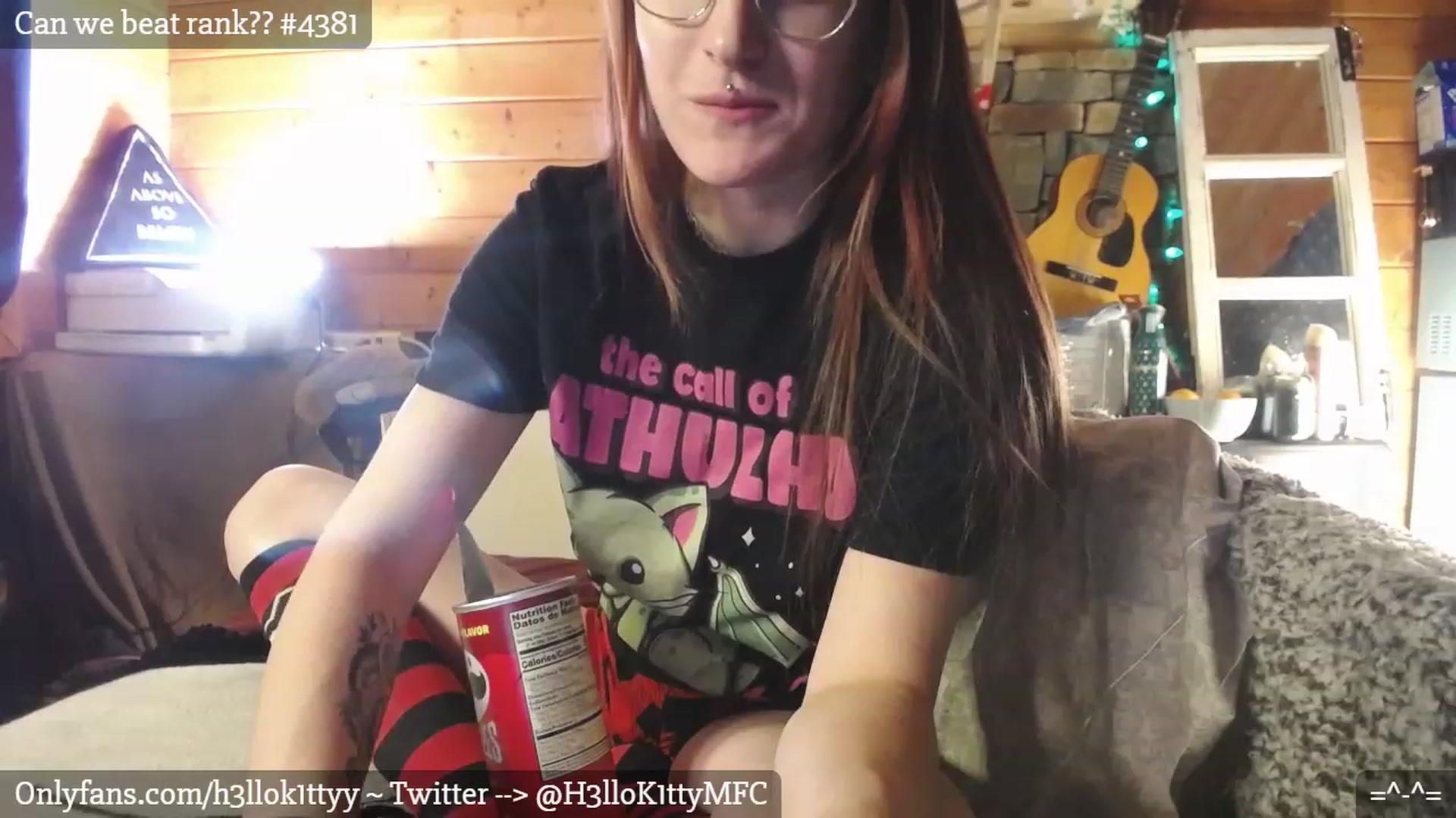 Gallery image thumbnail from H3llok1tty's myfreecams stream on, 12/29/2022, 11:39 image 9 of 20