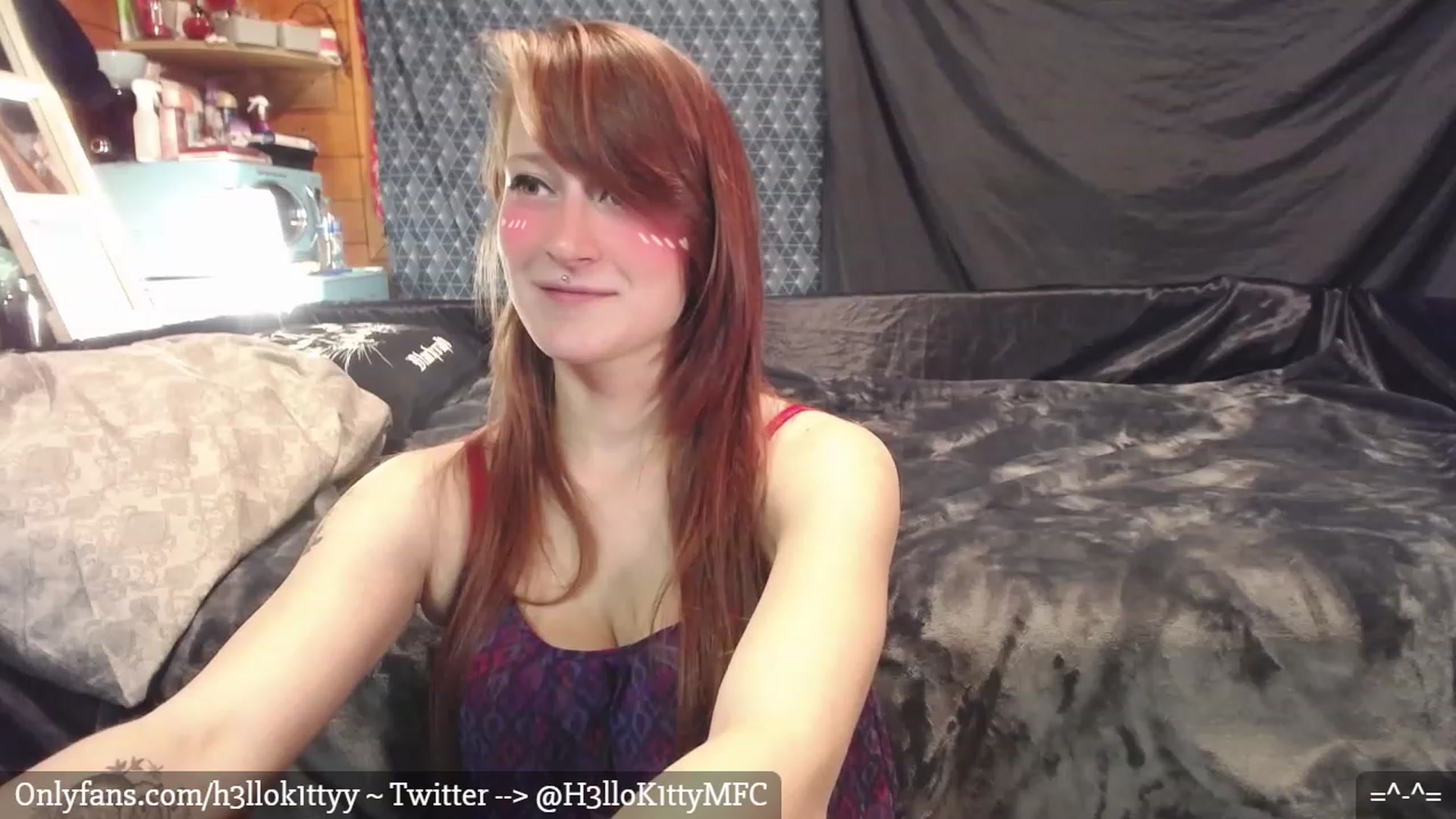 Gallery image thumbnail from H3llok1tty's myfreecams stream on, 01/05/2023, 05:41 image 14 of 20