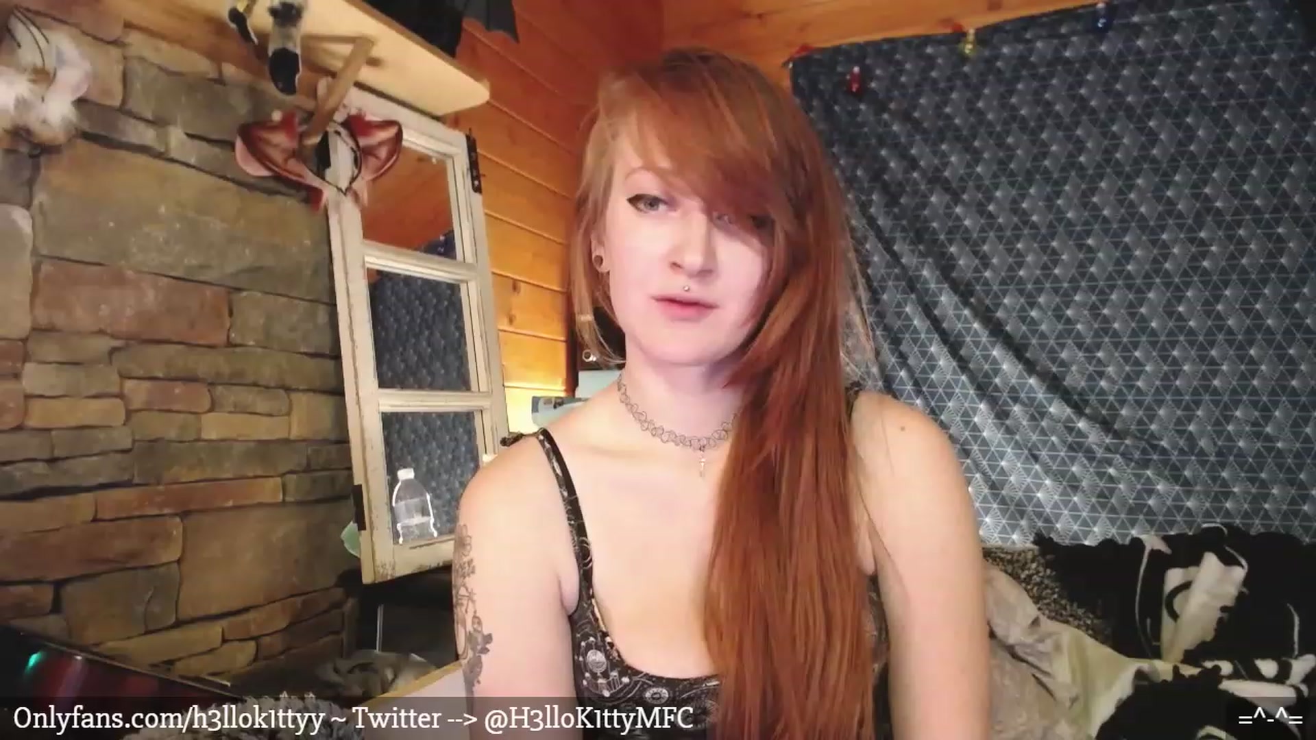 Gallery image thumbnail from H3llok1tty's myfreecams stream on, 01/15/2023, 13:06 image 13 of 20