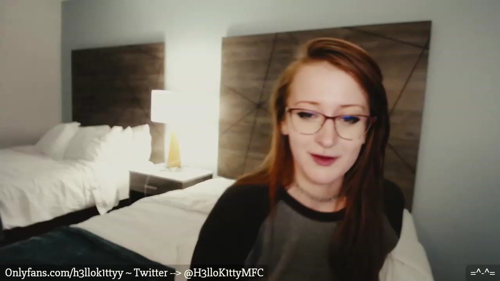 Gallery image thumbnail from H3llok1tty's myfreecams stream on, 02/08/2023, 04:53 image 1 of 20