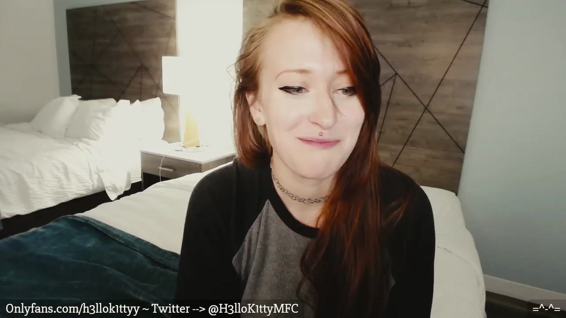 Gallery image thumbnail from H3llok1tty's myfreecams stream on, 02/08/2023, 04:53 image 15 of 20