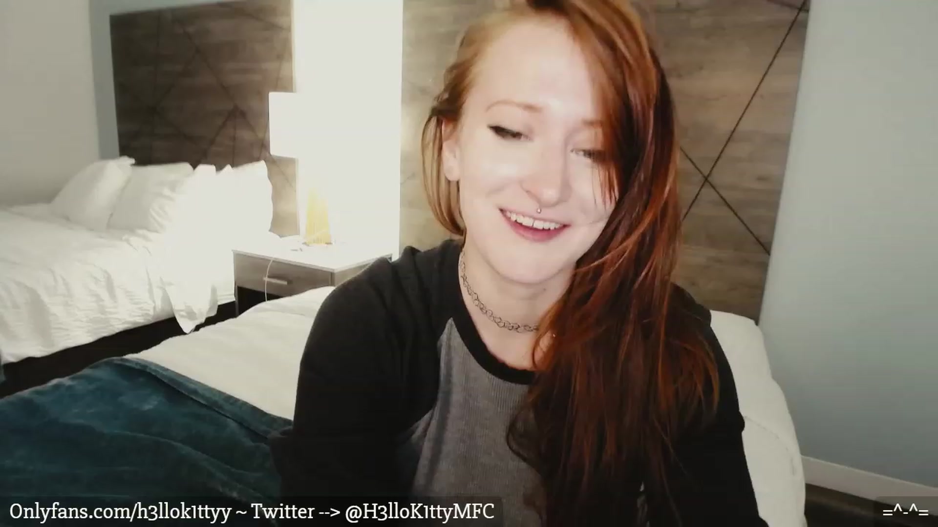 Gallery image thumbnail from H3llok1tty's myfreecams stream on, 02/08/2023, 04:53 image 13 of 20