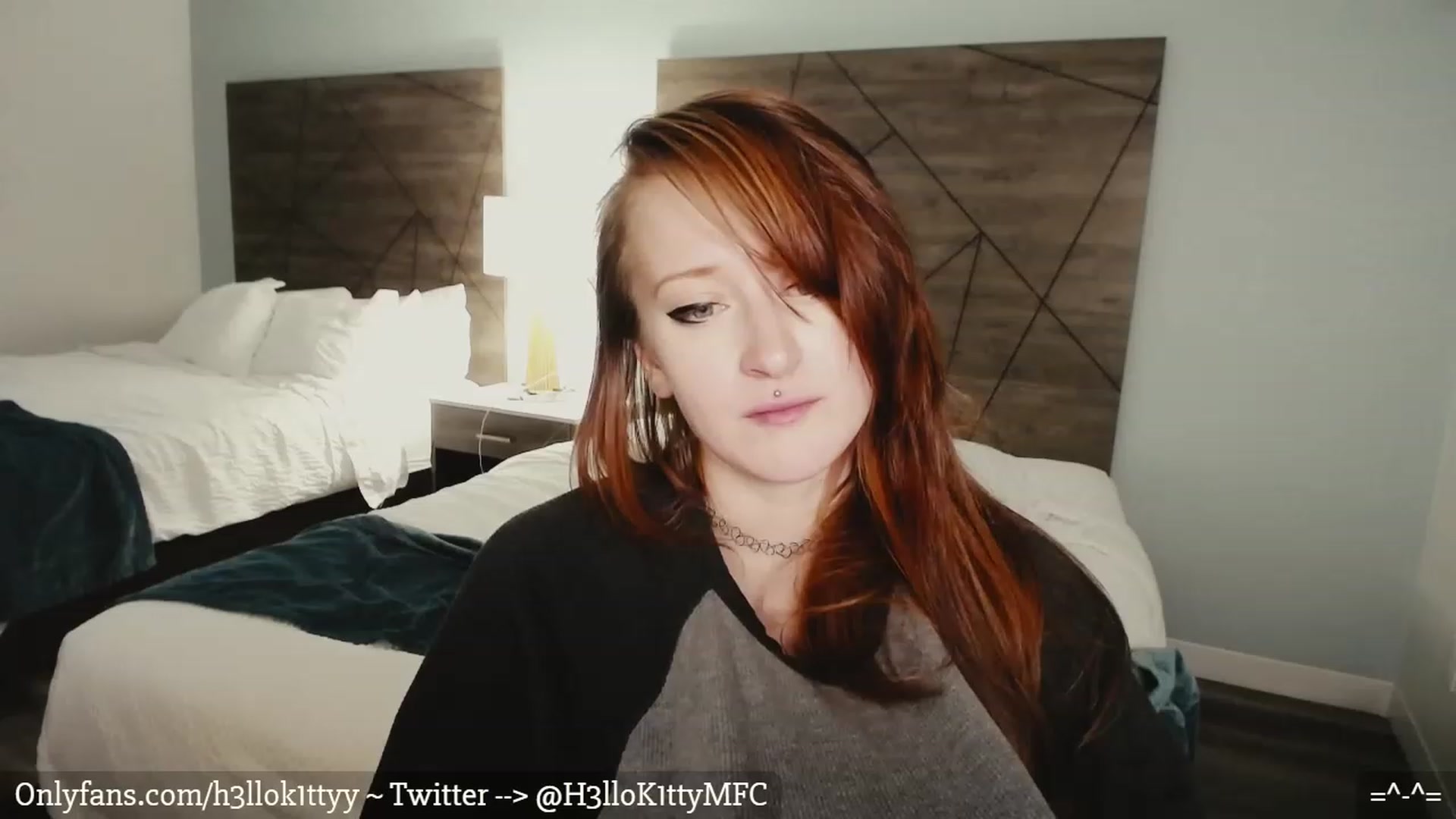 Gallery image thumbnail from H3llok1tty's myfreecams stream on, 02/08/2023, 07:12 image 8 of 20