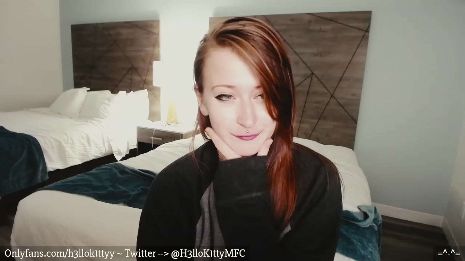 Gallery image thumbnail from H3llok1tty's myfreecams stream on, 02/08/2023, 07:12 image 11 of 20