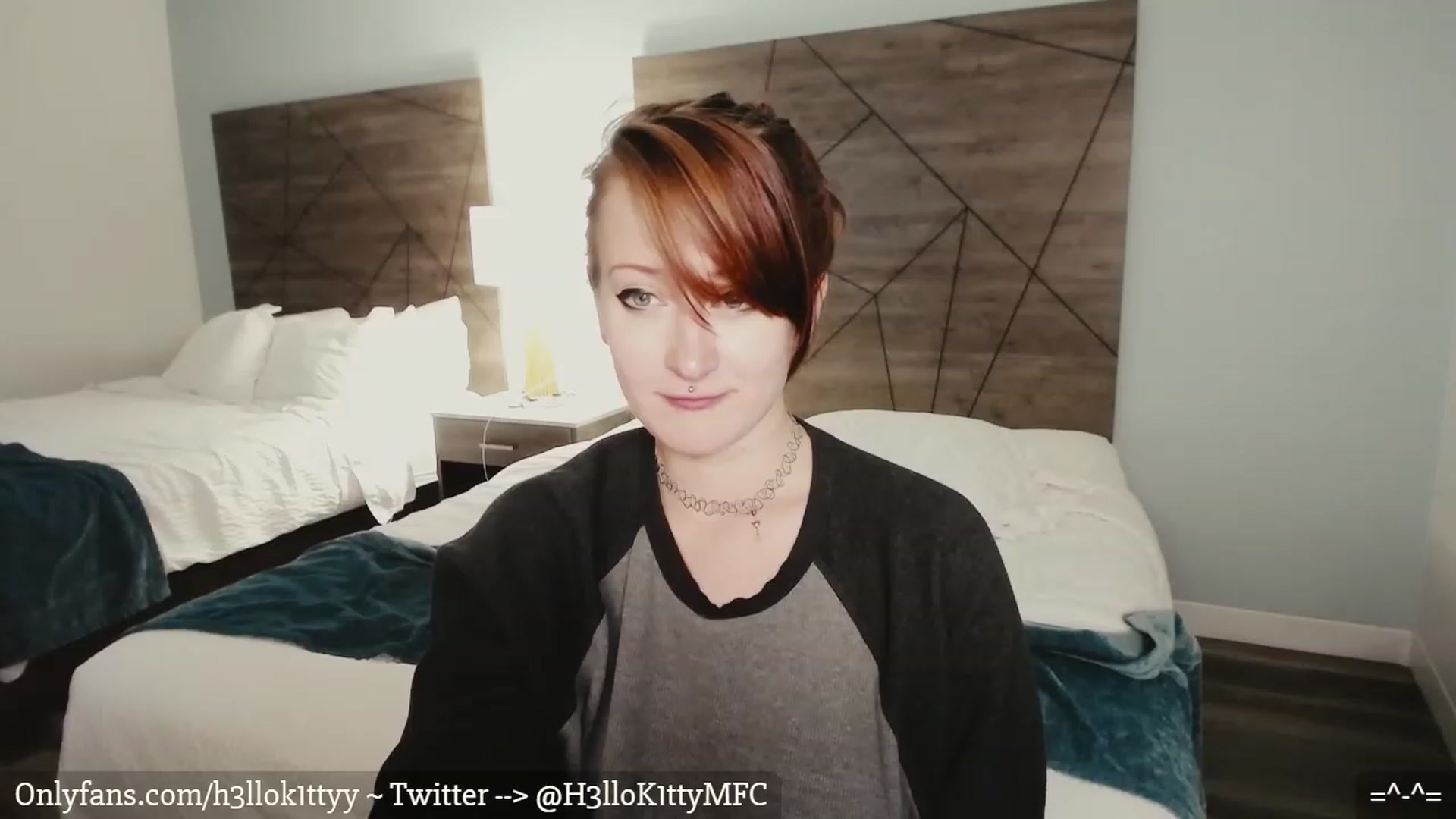 Gallery image thumbnail from H3llok1tty's myfreecams stream on, 02/08/2023, 07:12 image 19 of 20