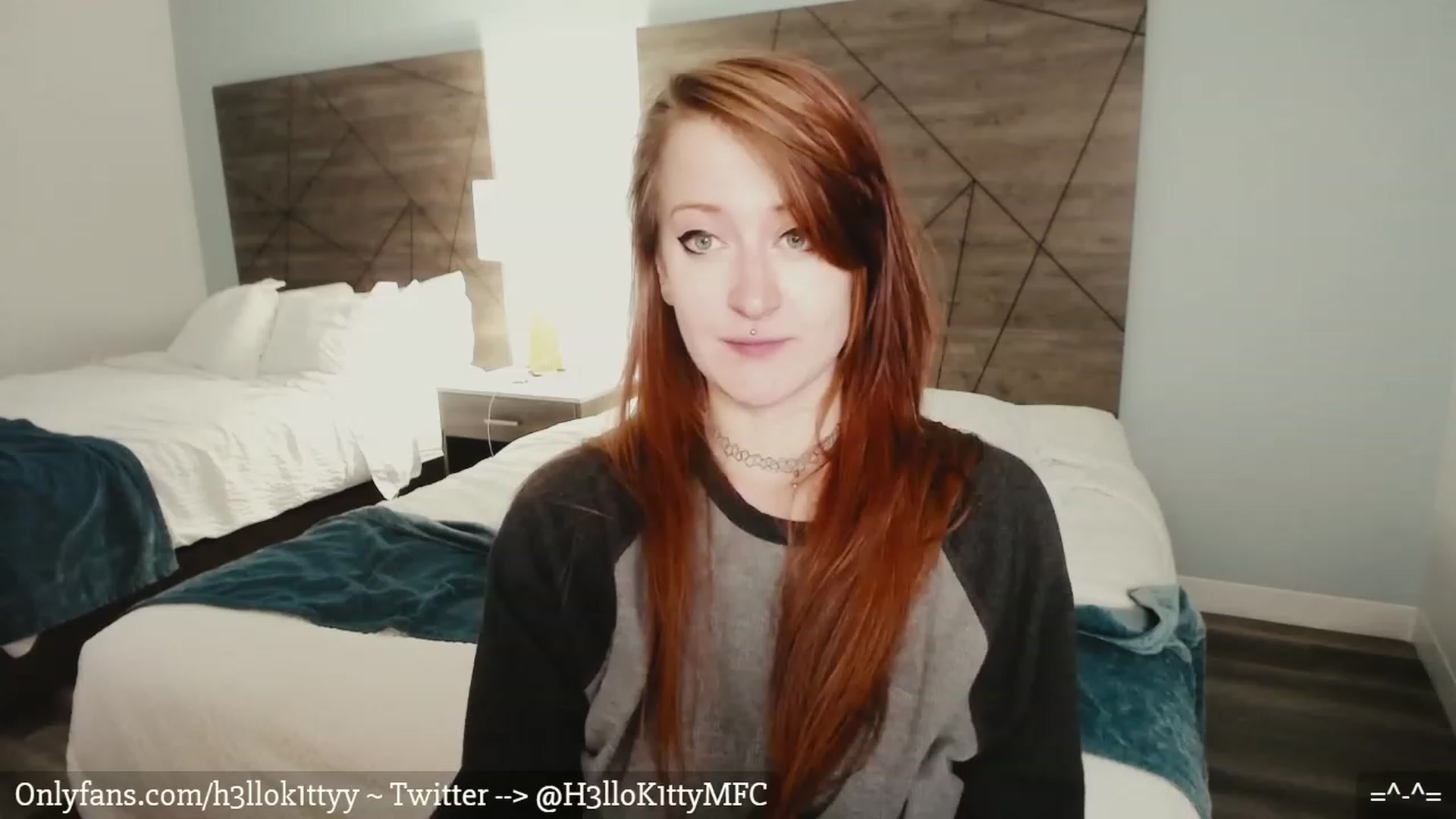 Gallery image thumbnail from H3llok1tty's myfreecams stream on, 02/08/2023, 07:52 image 10 of 20