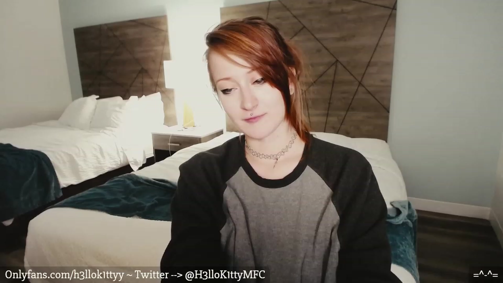 Gallery image thumbnail from H3llok1tty's myfreecams stream on, 02/08/2023, 07:52 image 5 of 20